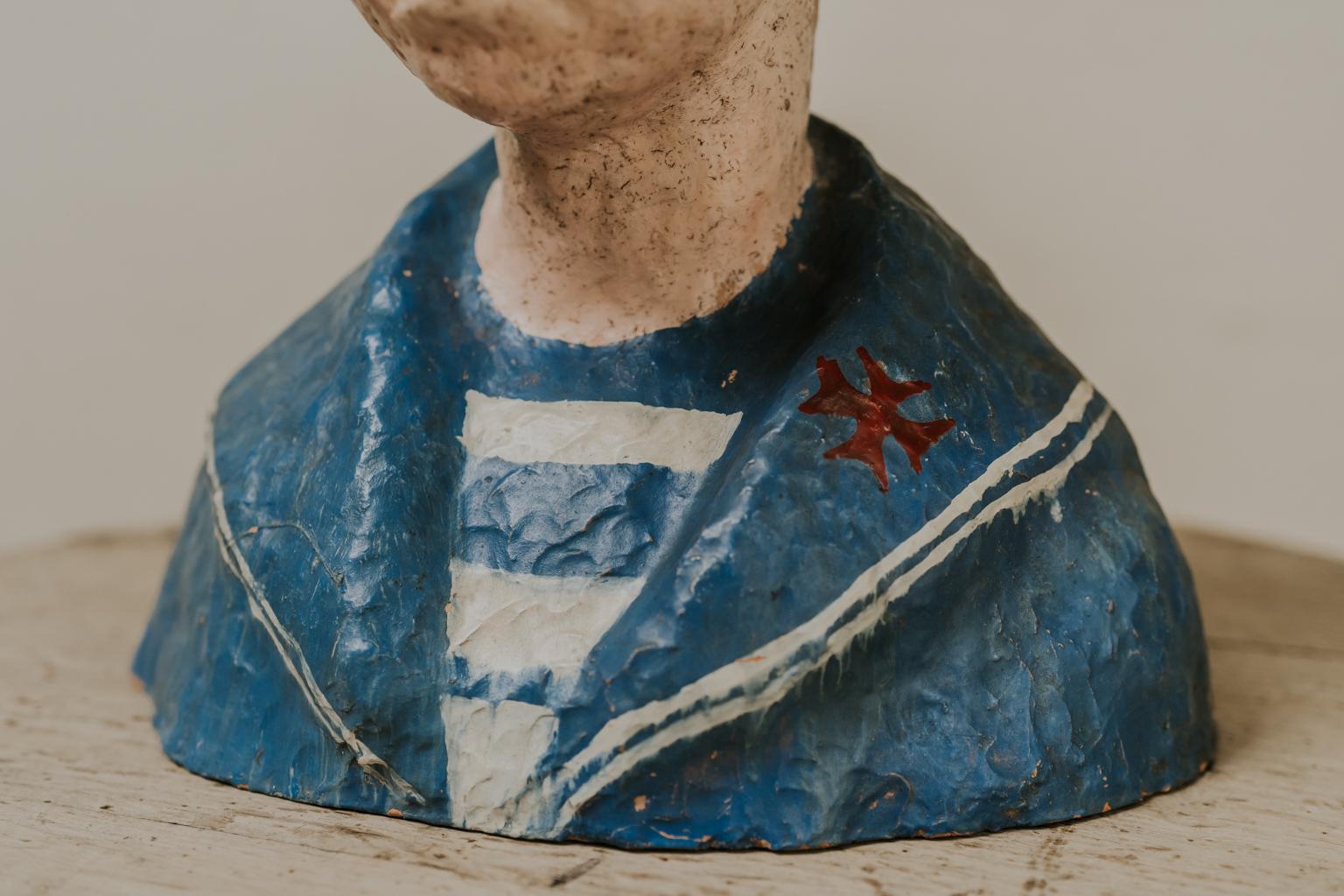 Statue/buste d'un garçon marin en terre cuite française en vente 1