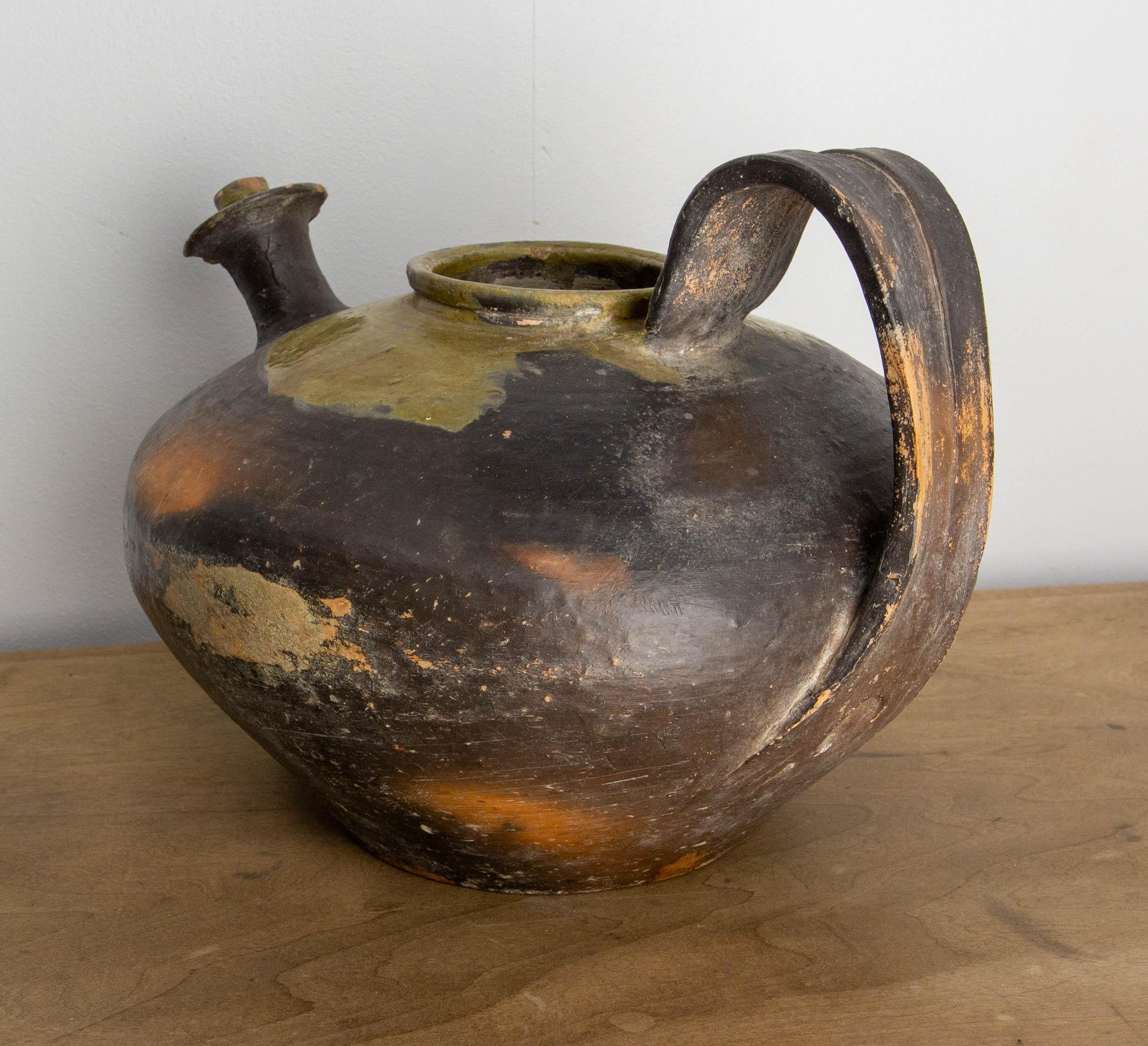 Französisch Terrakotta Antike Wasser Halter Keramik Handmade Krug Vase Tafelaufsatz (19. Jahrhundert) im Angebot