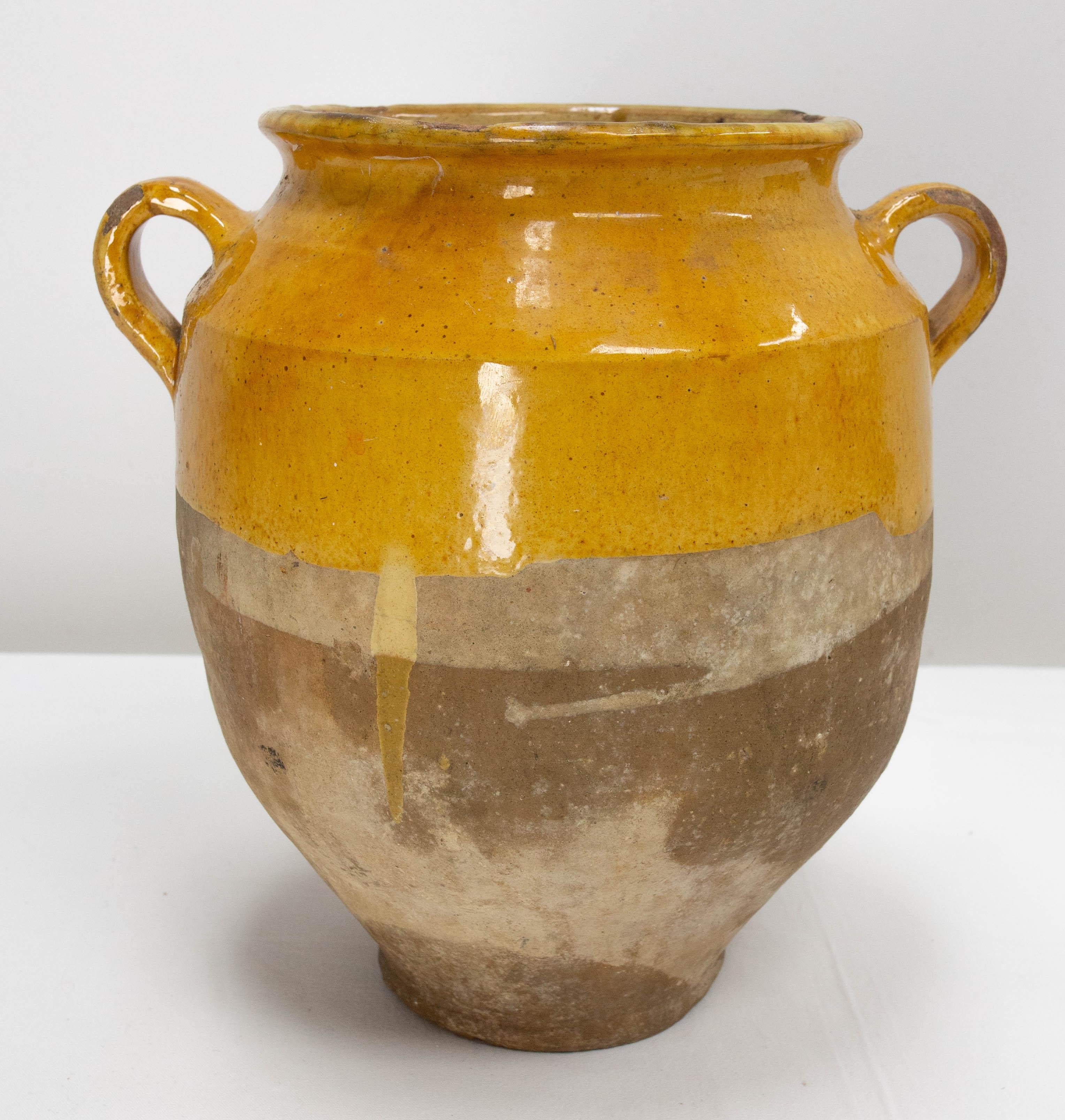 French Terracotta Confit Pot Yellow Glaze Late 19th Century In Good Condition In Labrit, Landes