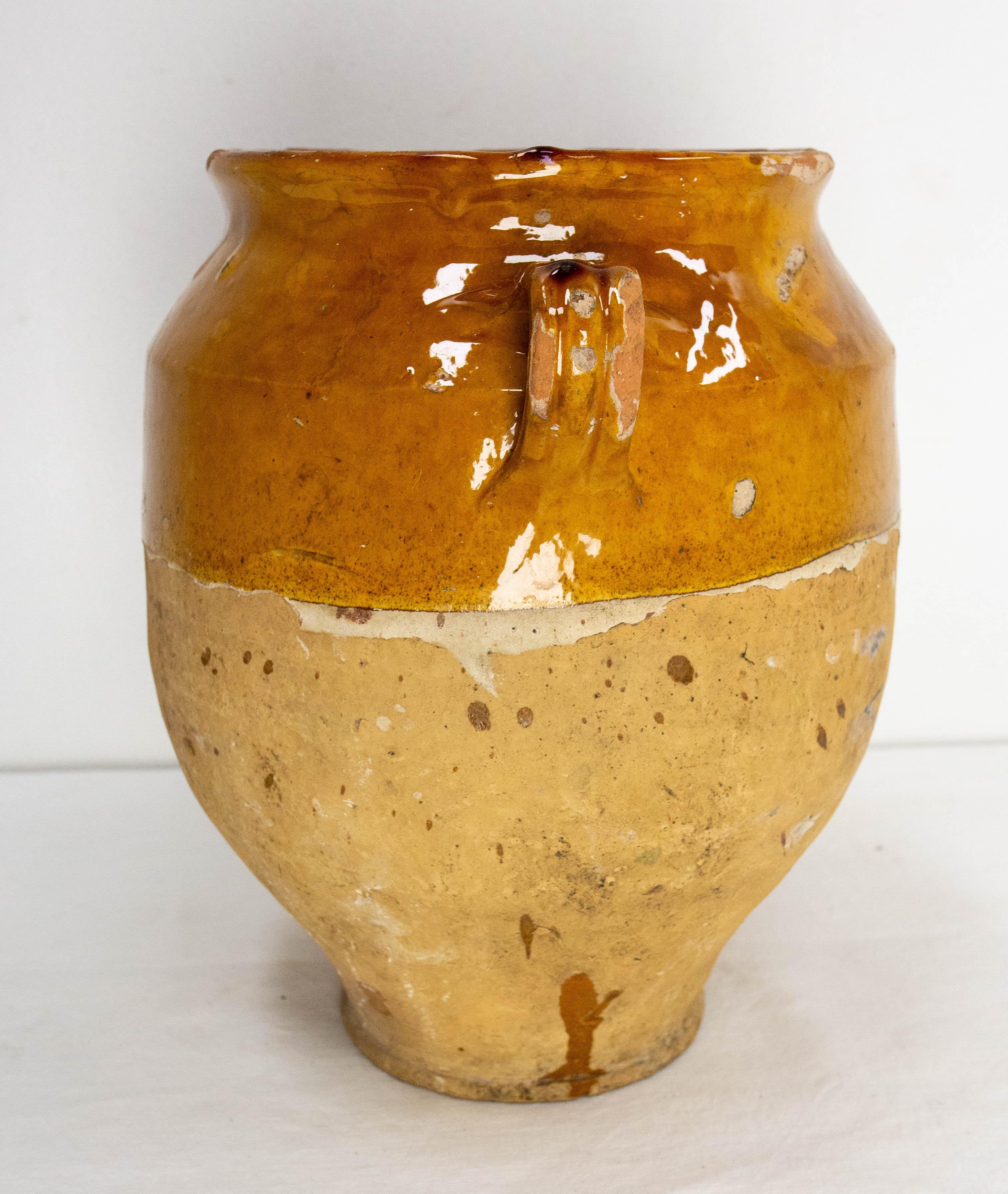 French, Terracotta Confit Pot Yellow Glaze, Late 19th Century In Good Condition In Labrit, Landes