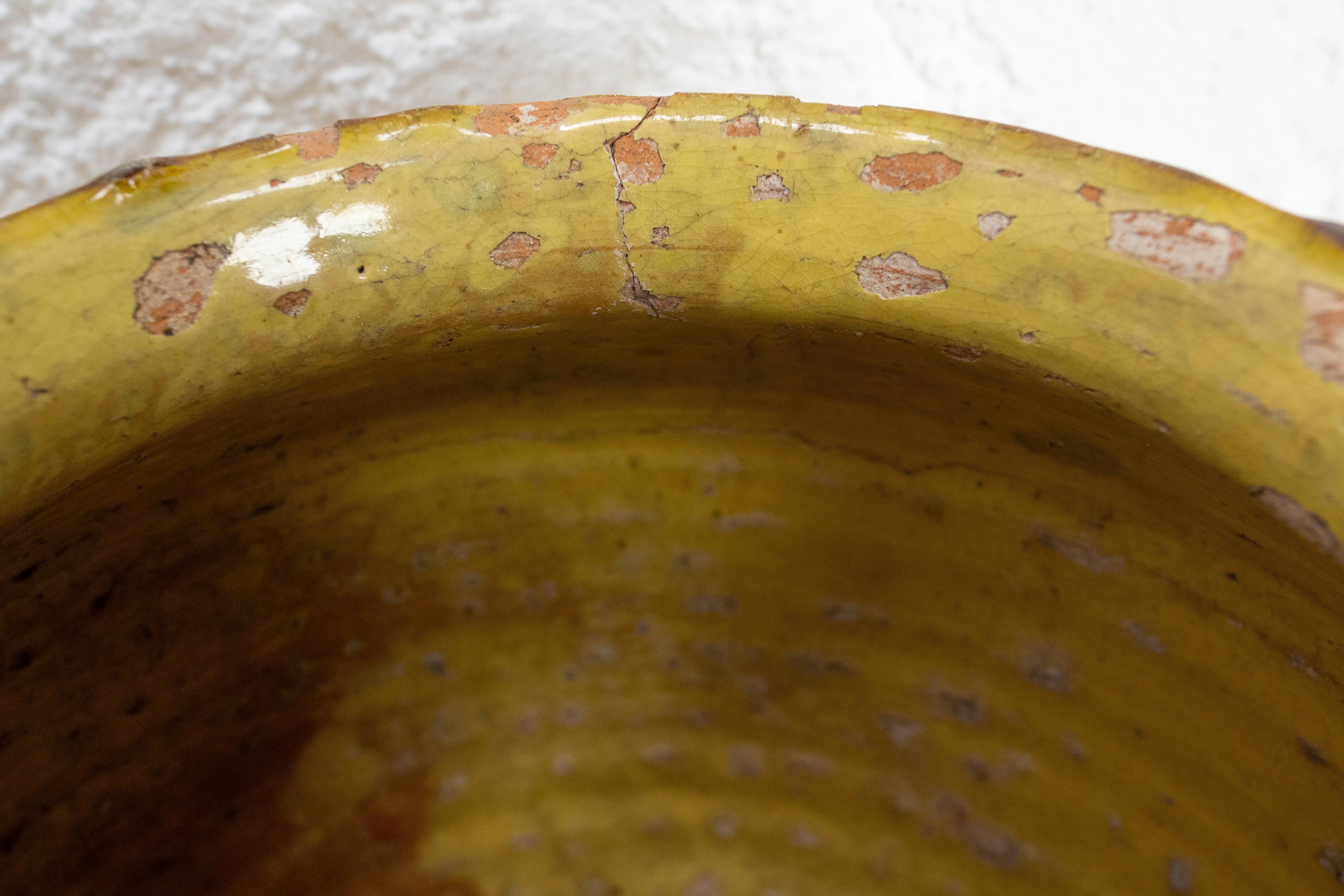 Olla francesa de terracota confitada, vidriado amarillo, finales del siglo XIX Terracota en venta
