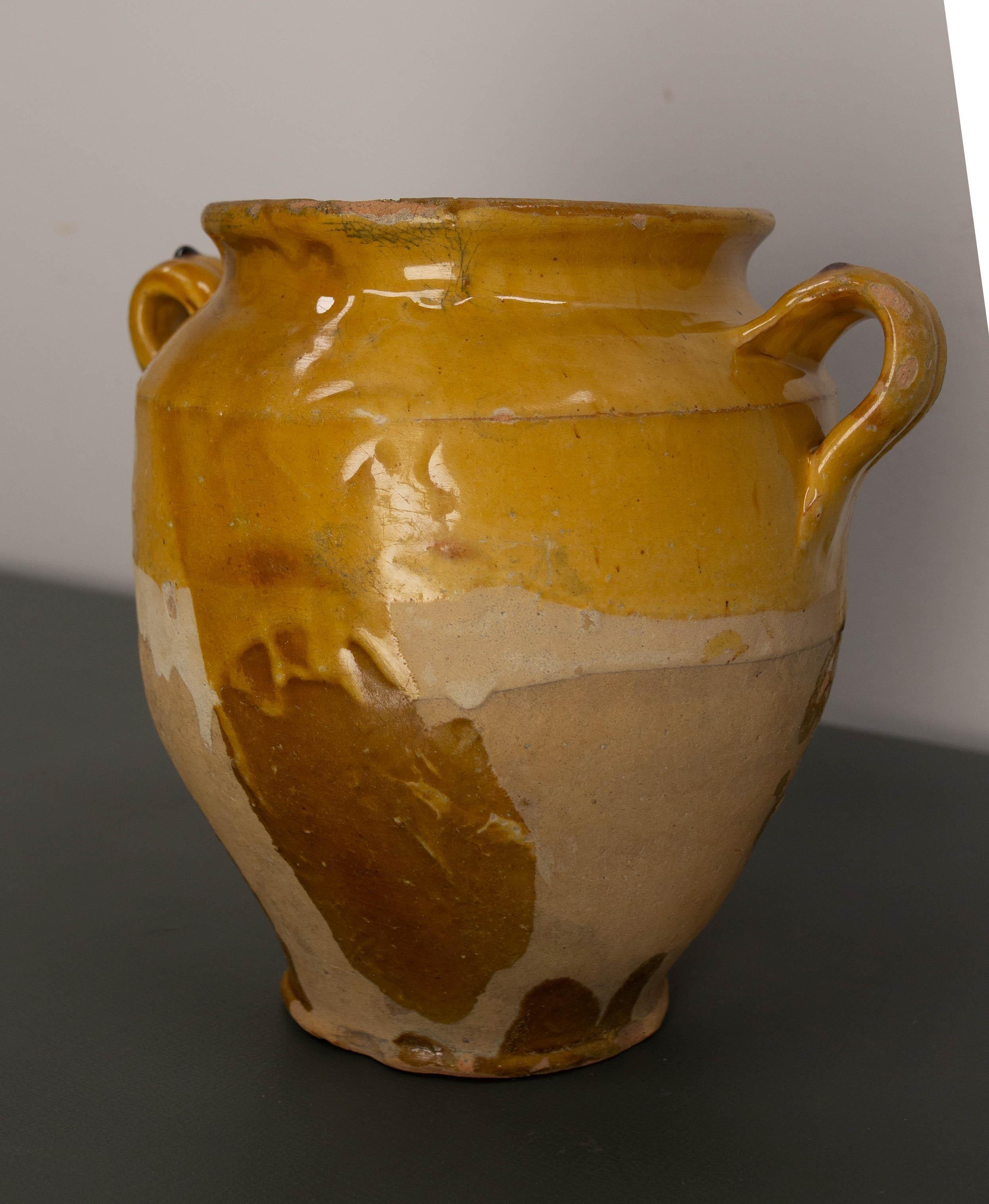 French, Terracotta Confit Pot Yellow Glaze, Late 19th Century For Sale 2