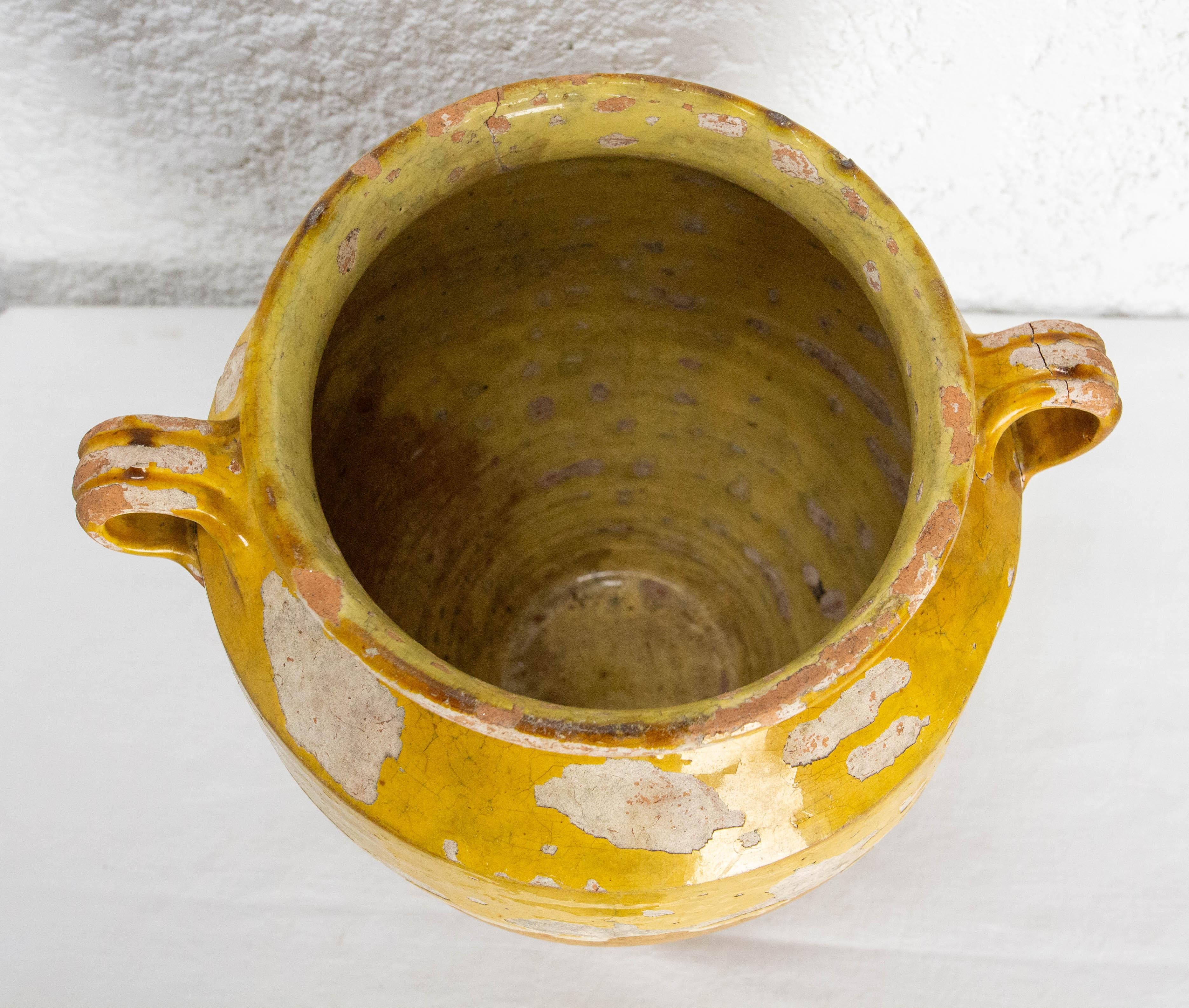 Olla francesa de terracota confitada, vidriado amarillo, finales del siglo XIX en venta 1