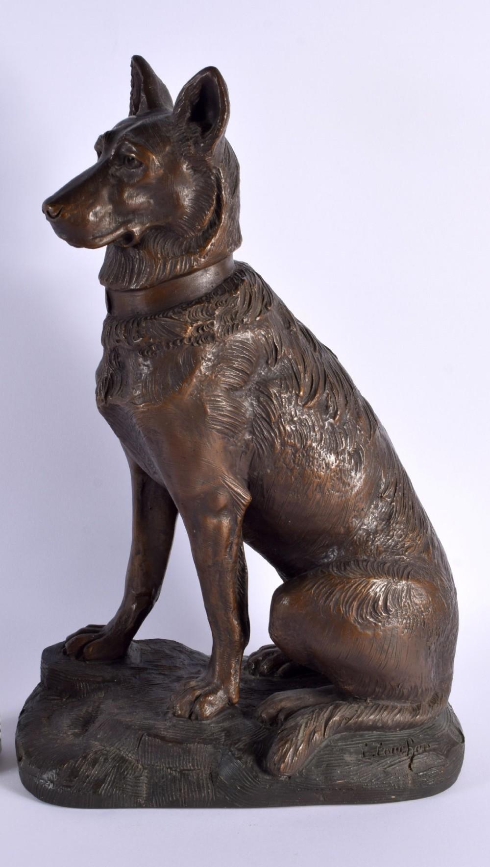 Cane francese in terracotta, Alsation, firmato F  Foucher in vendita 1