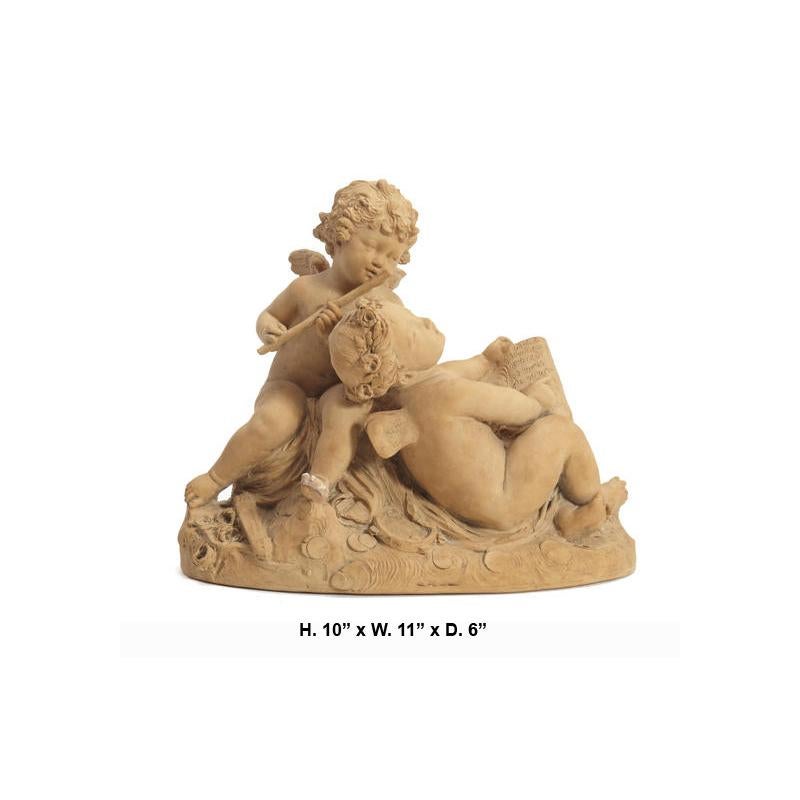 Français Groupe figuratif en terre cuite représentant deux anges en vente