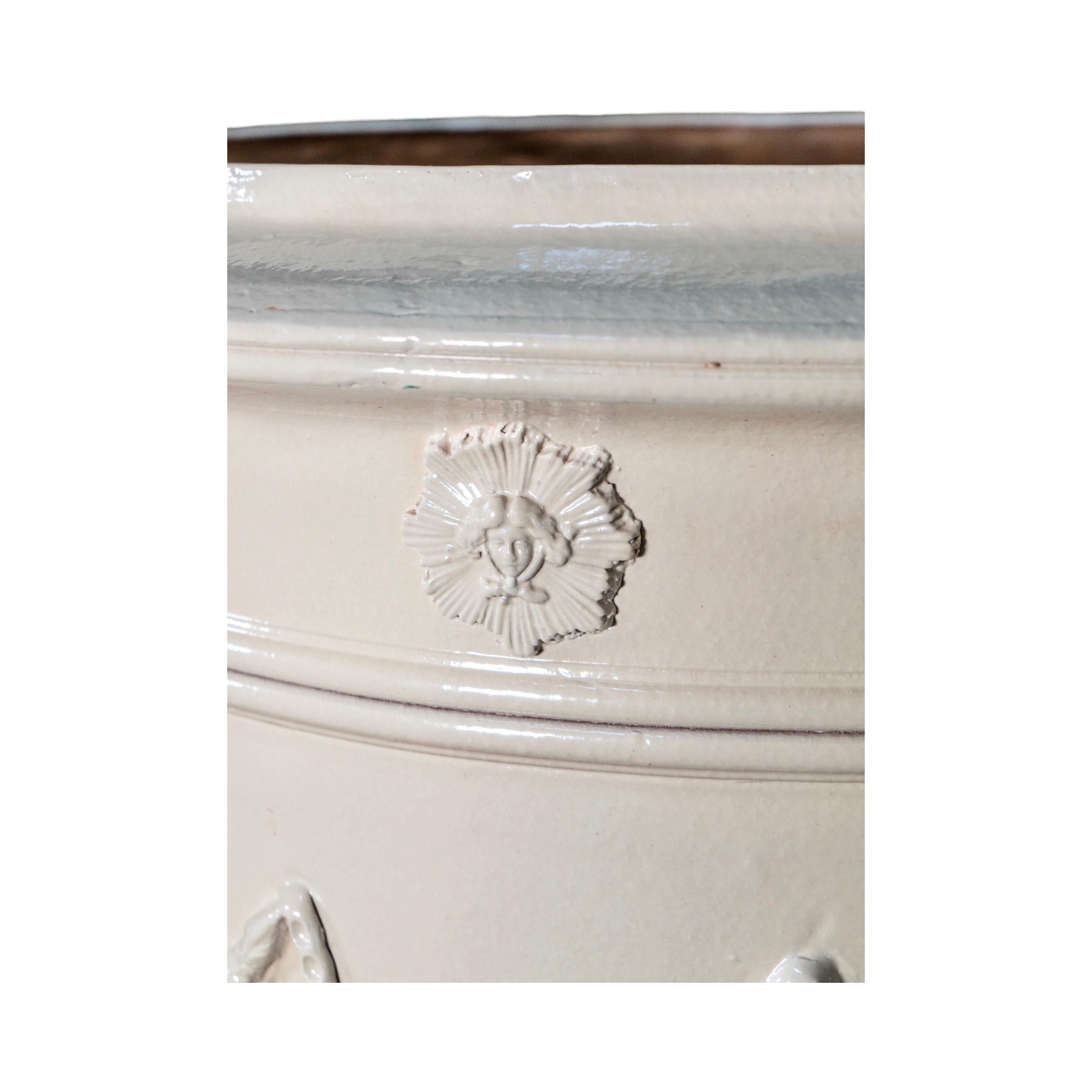Vase contemporain en terre cuite émaillée française en vente 2