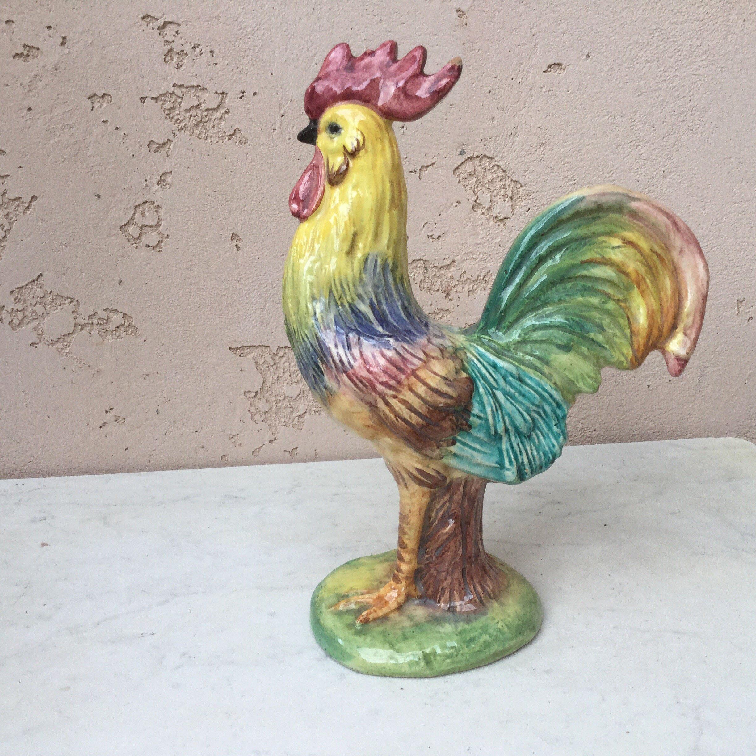 Very colorful French terracotta rooster from Normandy Bavent unsigned, circa 1900.