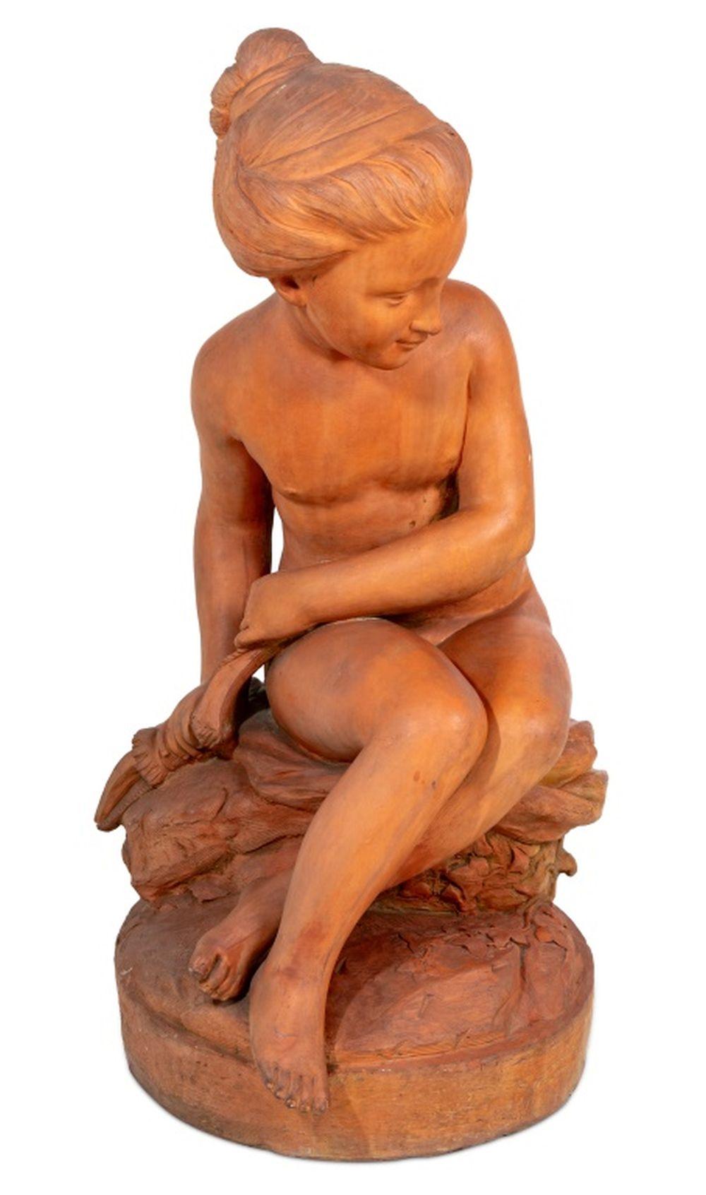 Escultura francesa de terracota de un niño sentado en Bueno estado para la venta en Astoria, NY
