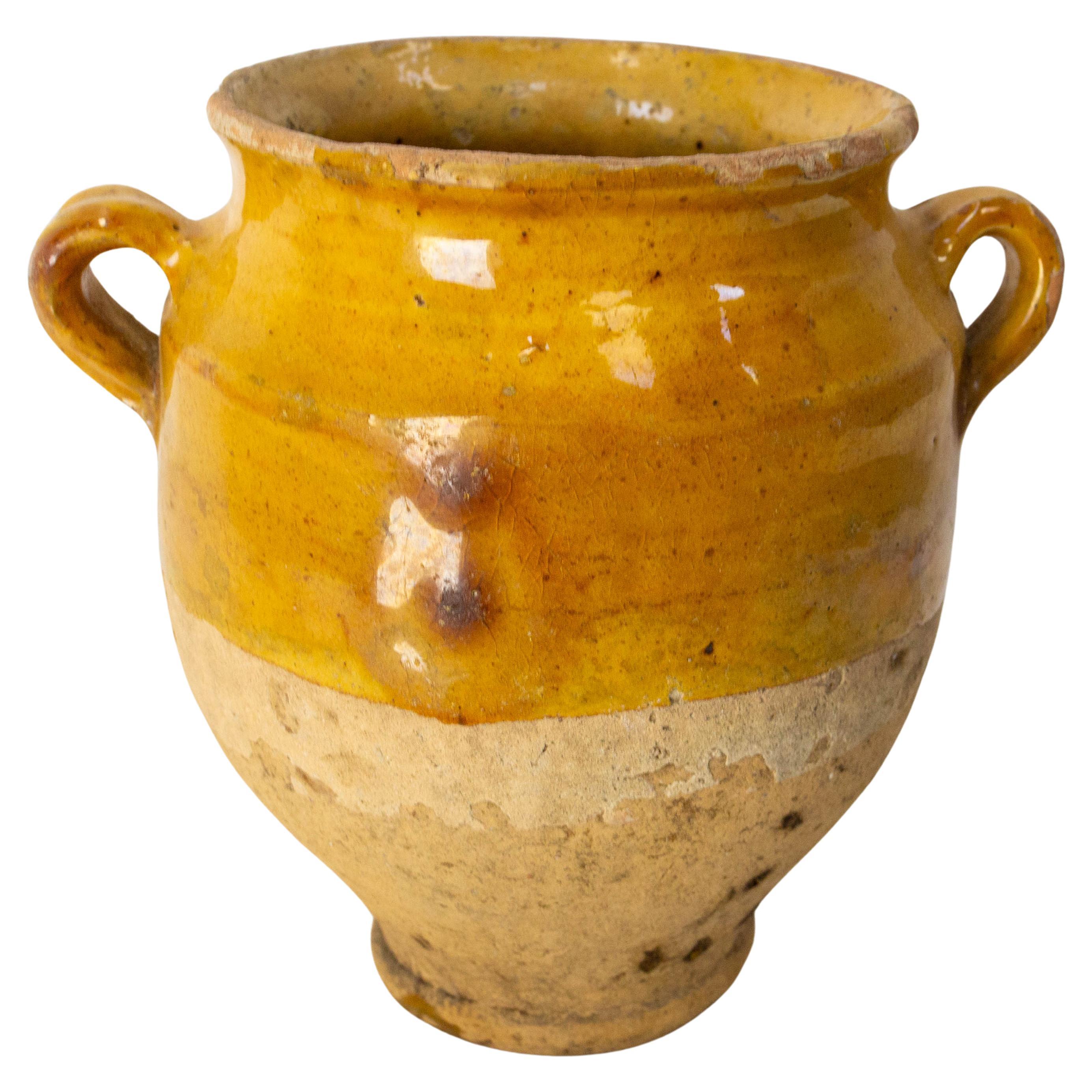 Petit pot à confiture en terre cuite à glaçure jaune, fin du 19ème siècle