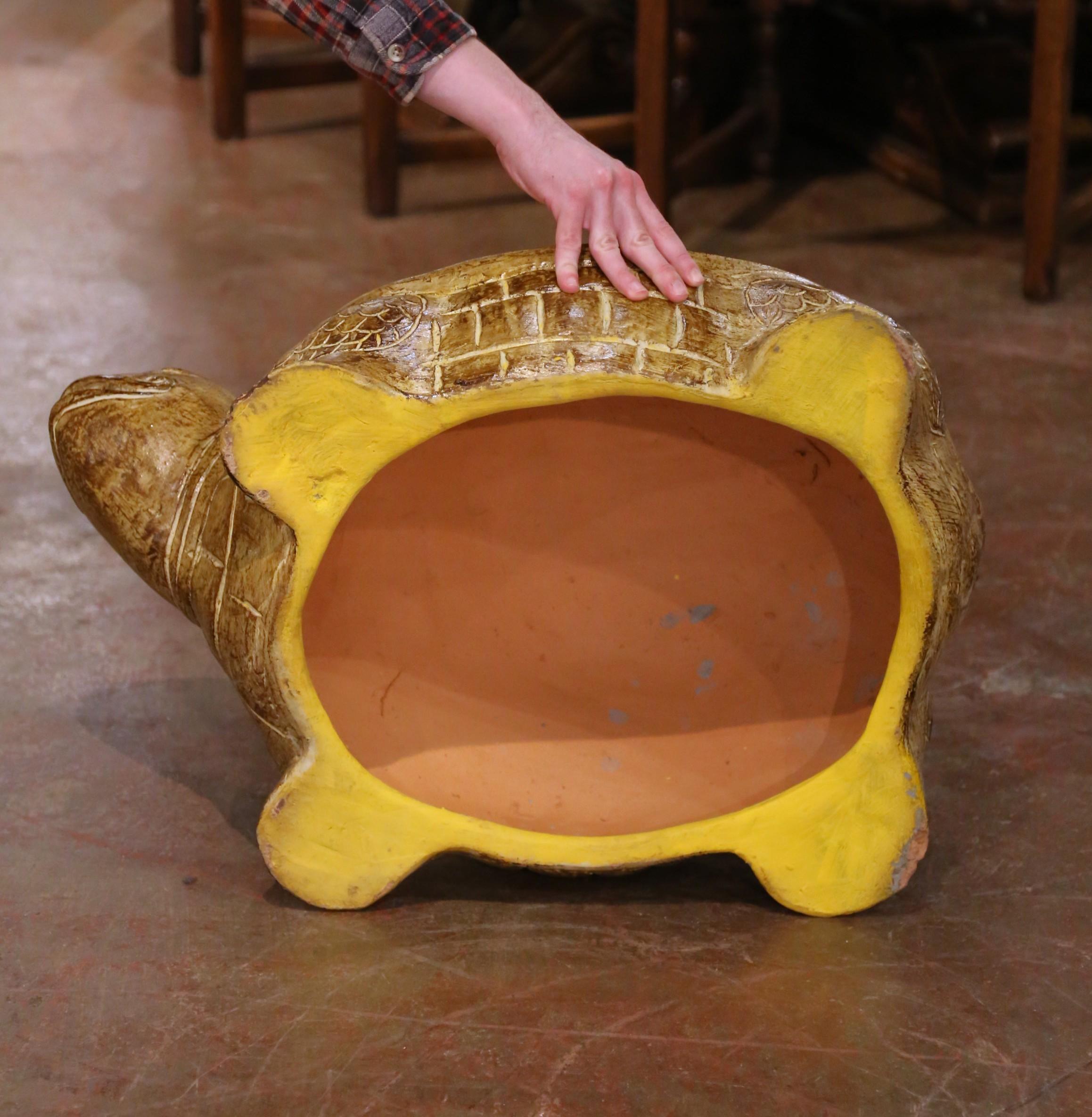 Scultura di tartaruga francese in terracotta con finitura patinata invecchiata in vendita 4