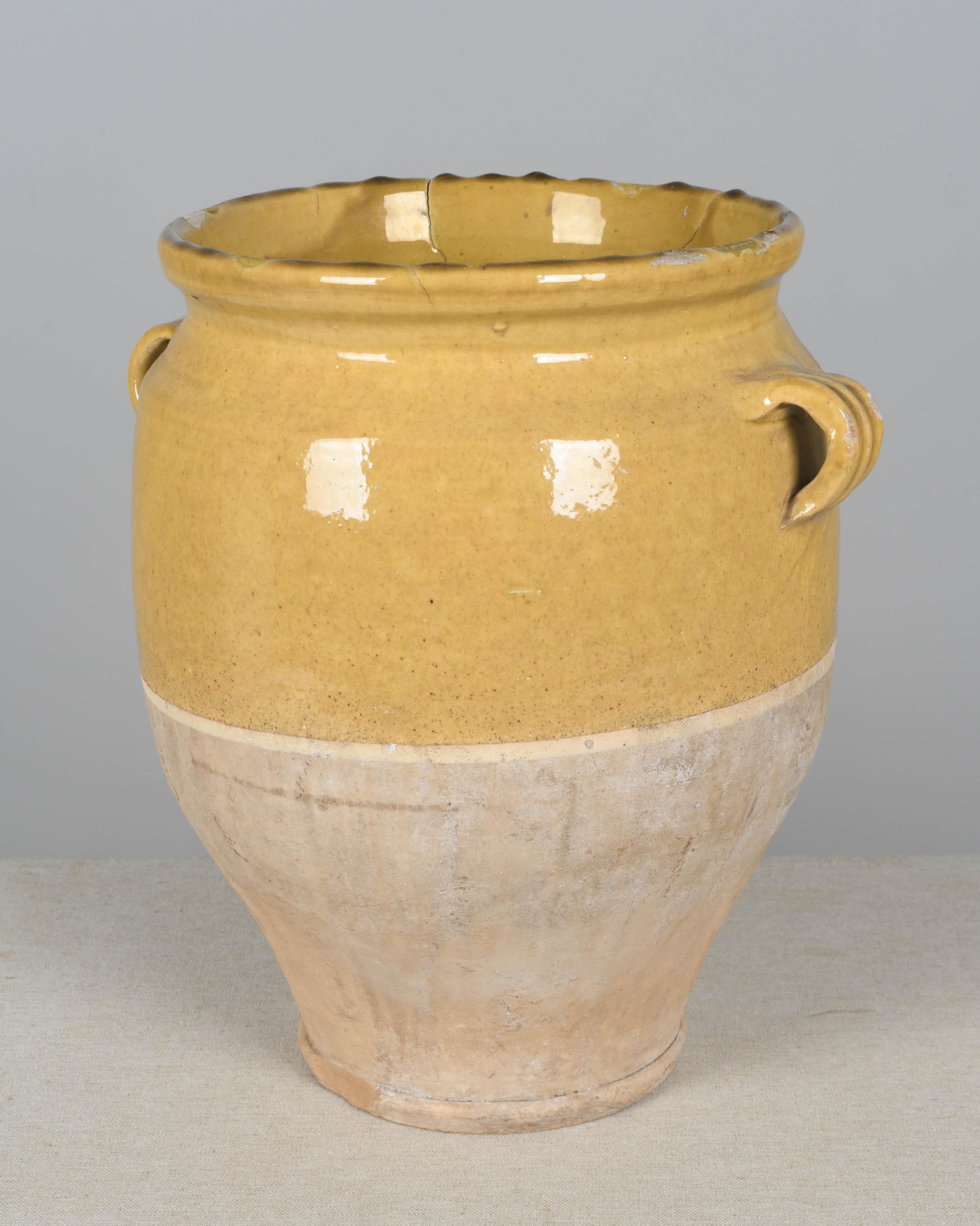 Französische Terrakotta-Vase oder Confit-Topf im Zustand „Gut“ im Angebot in Winter Park, FL