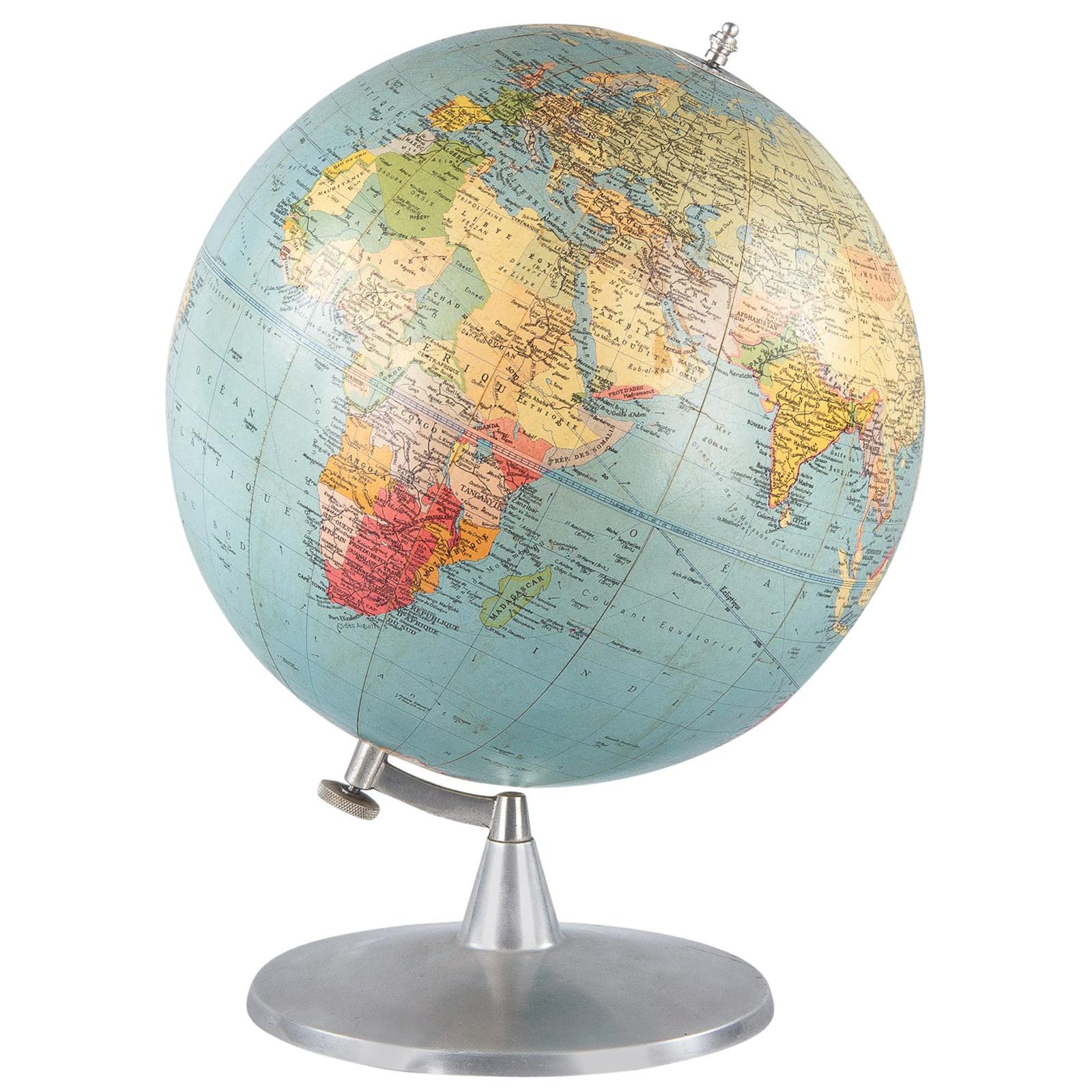 French Terrestrial Globe in Papier Mâché and Aluminum, France, 1960s