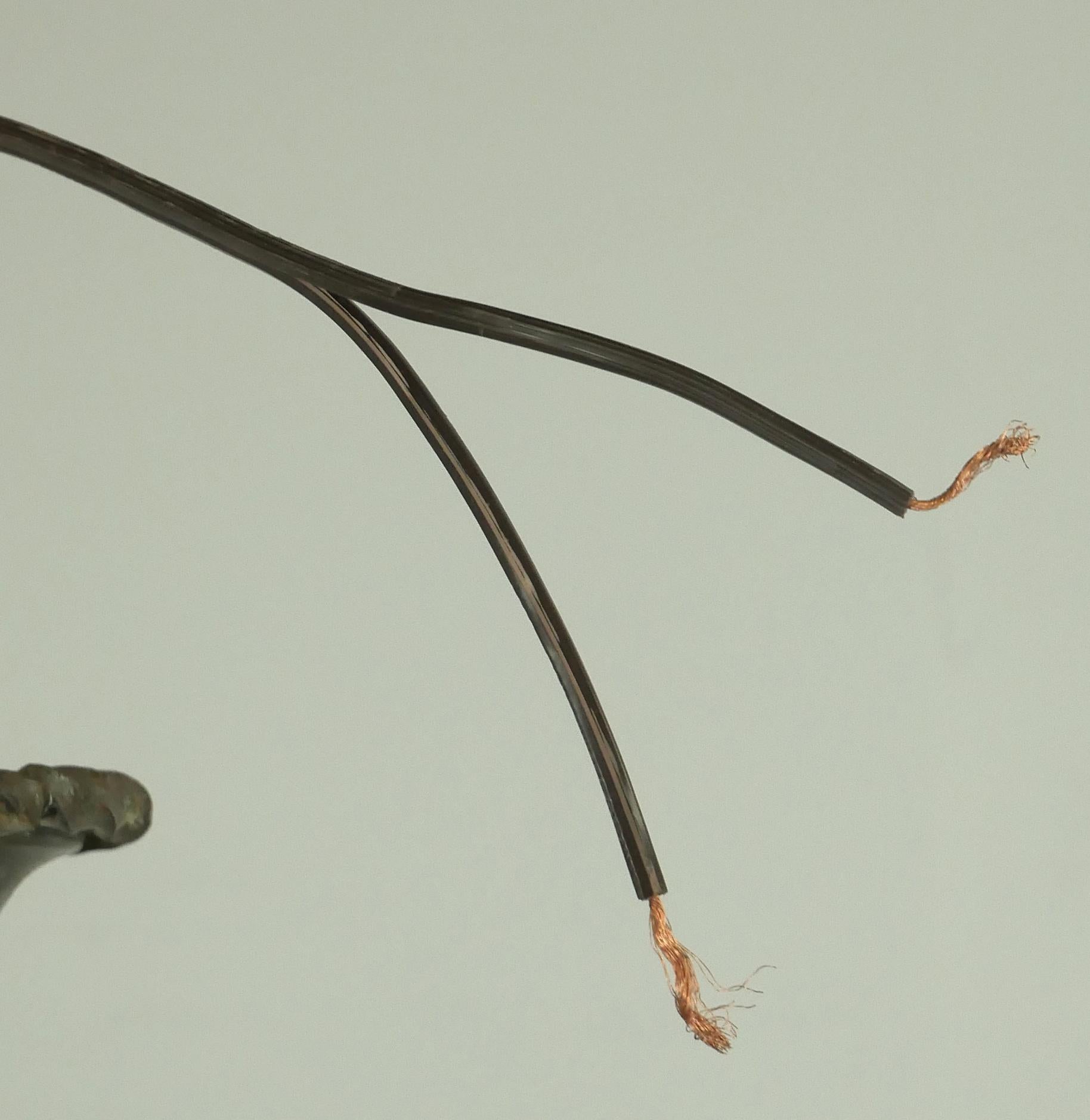 Lampada a sospensione francese con cornice in ottone e vetro testurizzato in vendita 7