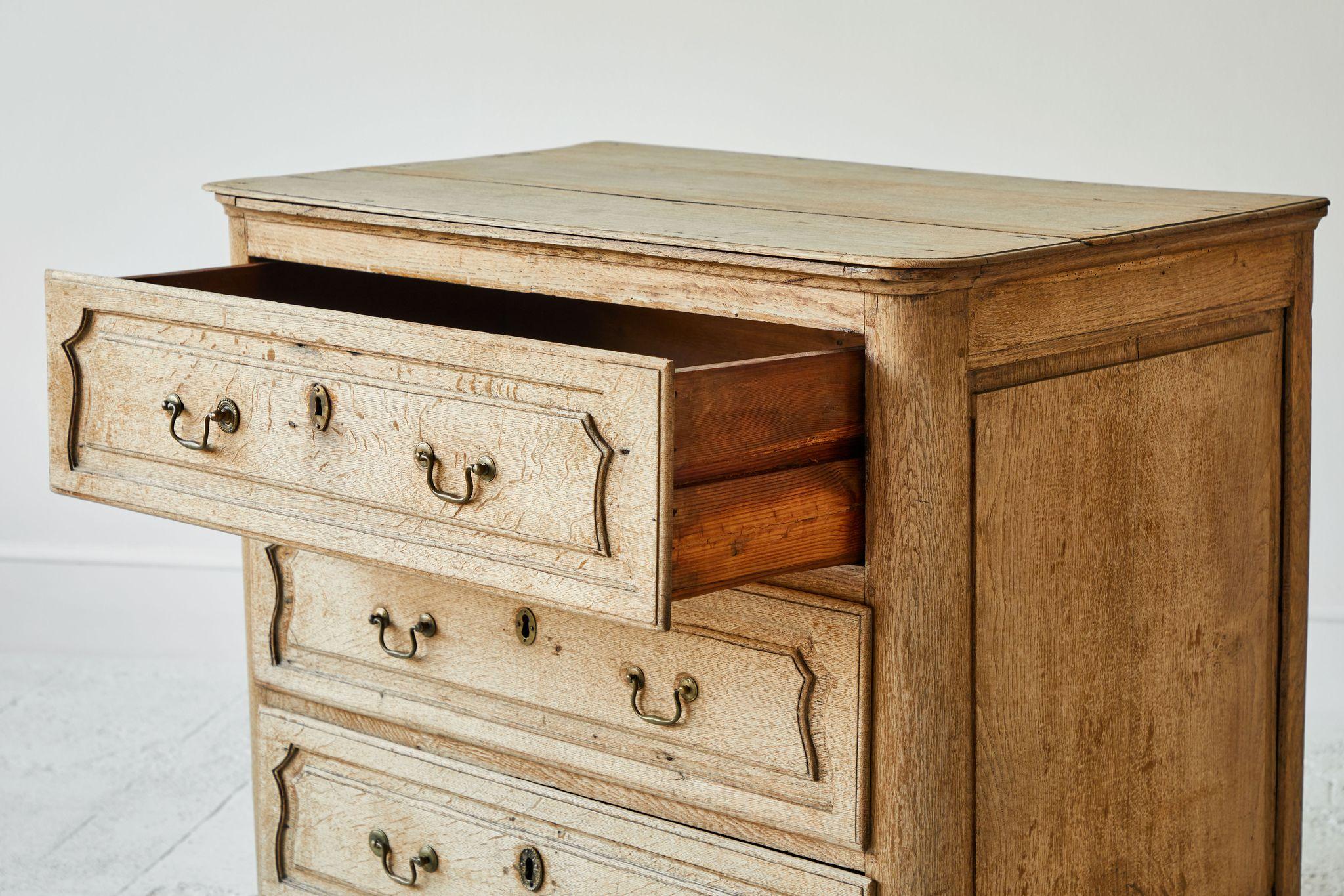 French Three-Drawer Chest of Drawers 2