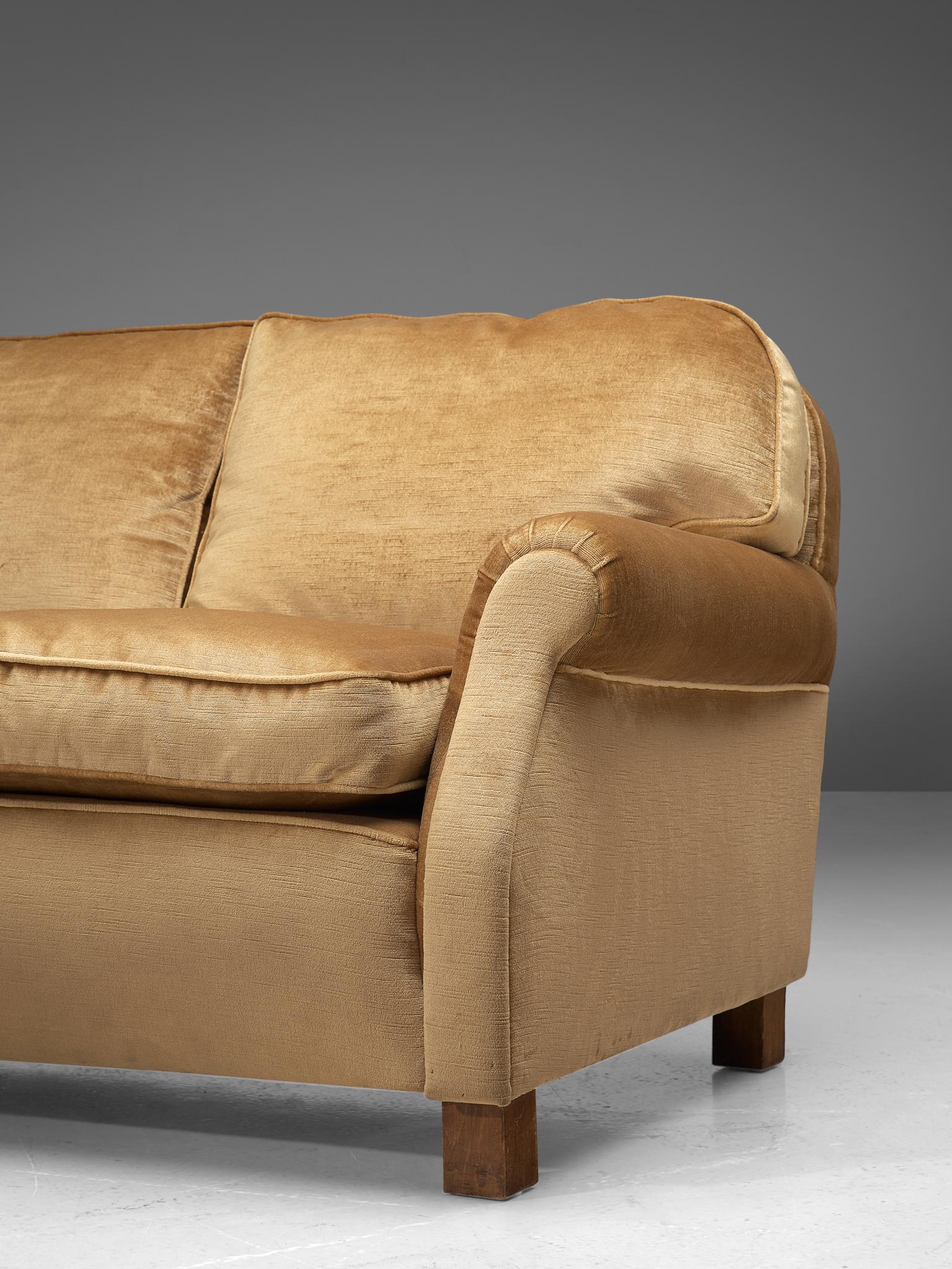 French Three-Seat Sofa in Beige Velvet 1