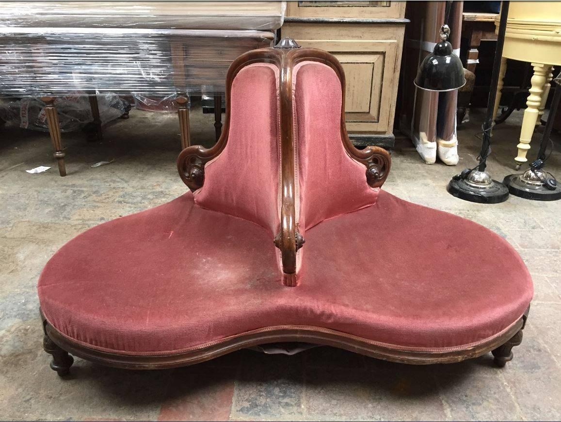 Victorian French Three Seats Round Sofa from Late 19th Century