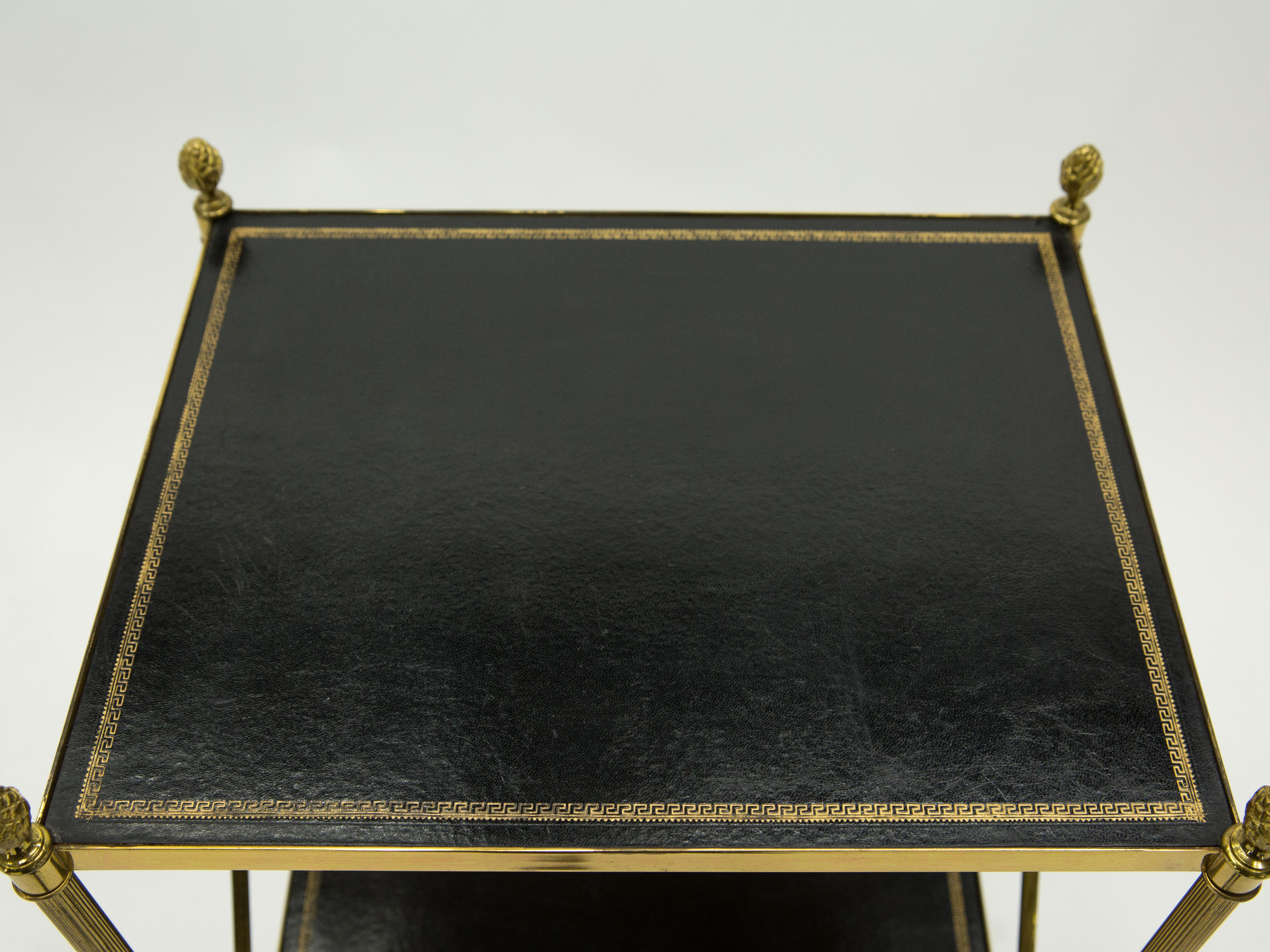 French Three-Tier Maison Jansen Brass Leather Side Table, 1970s (Messing)
