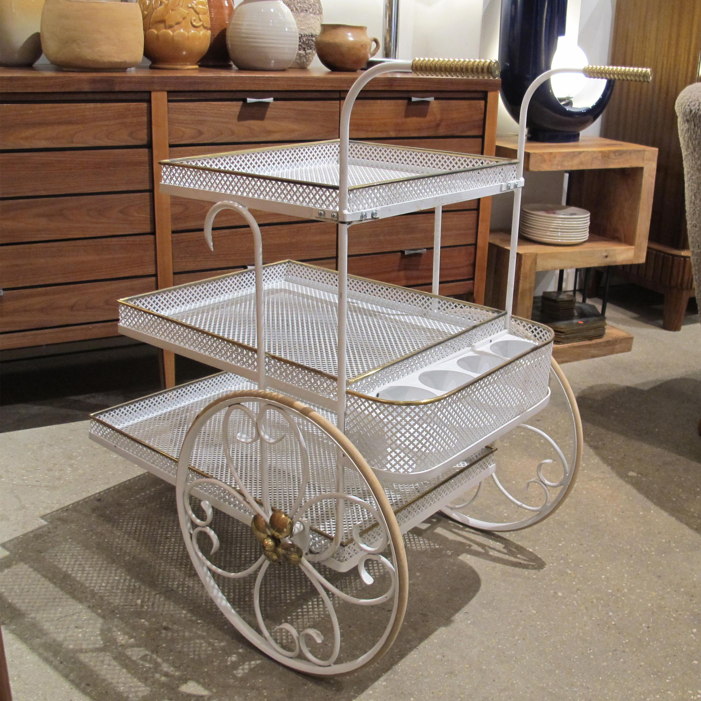 Chariot de service à trois étages, style Mathieu Matégot, Circa 1950s en vente 1
