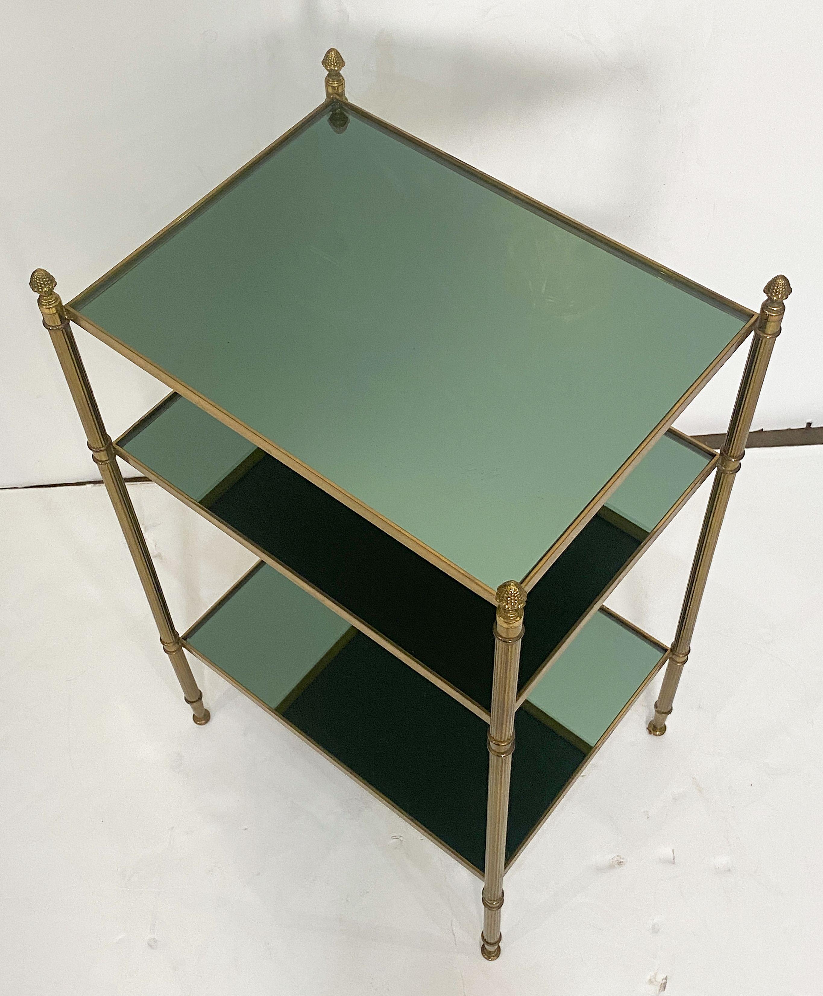 French Three-Tiered Side or End Table of Brass and Tinted Mirrored Glass For Sale 7