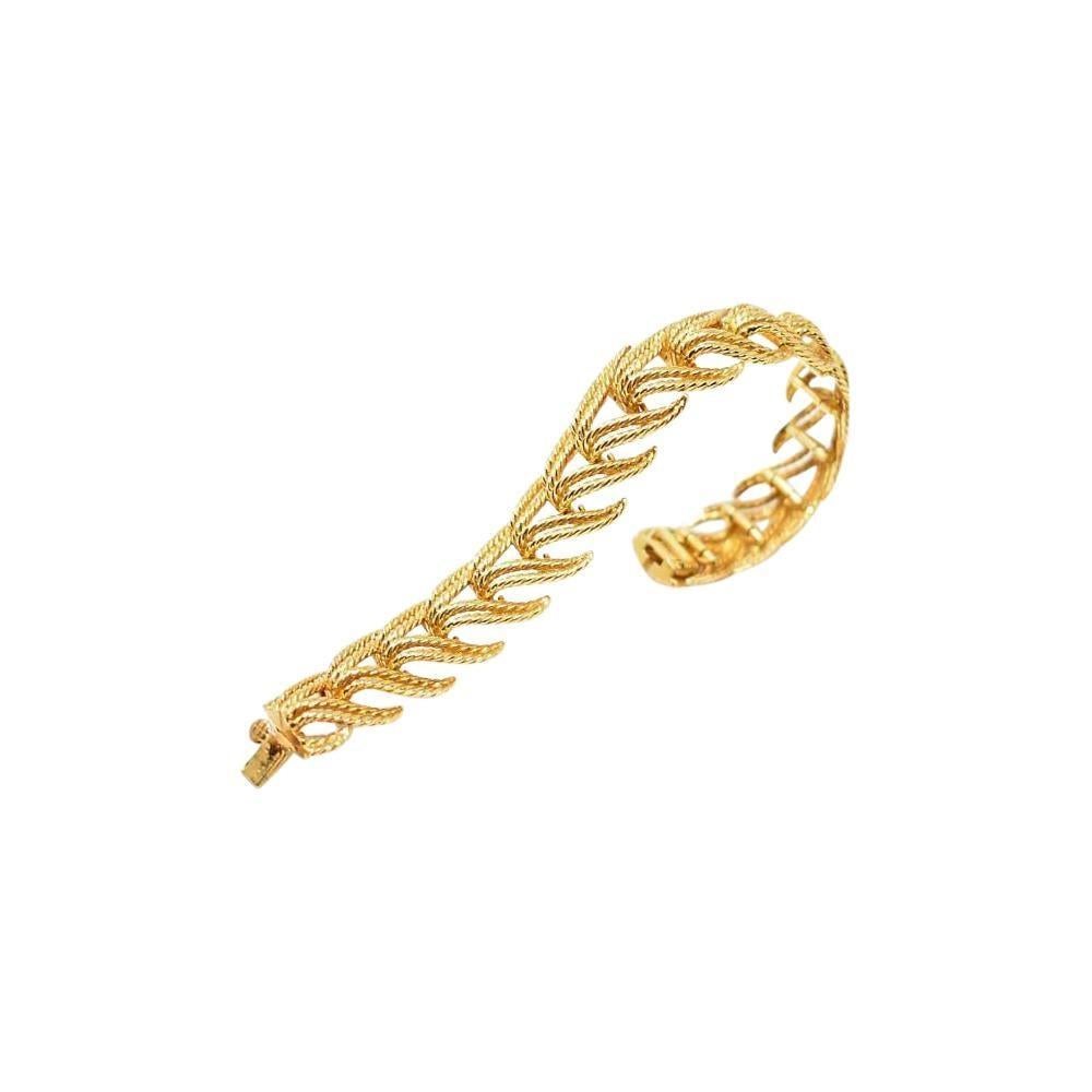 French Tiffany & Co. 18 Karat Gold Necklace and Bracelet Set, circa 1990 1