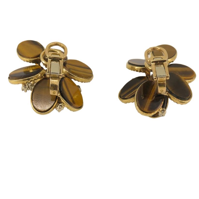Round Cut French Tiger's Eye Earrings Diamond 18k Gold Flower Design For Sale