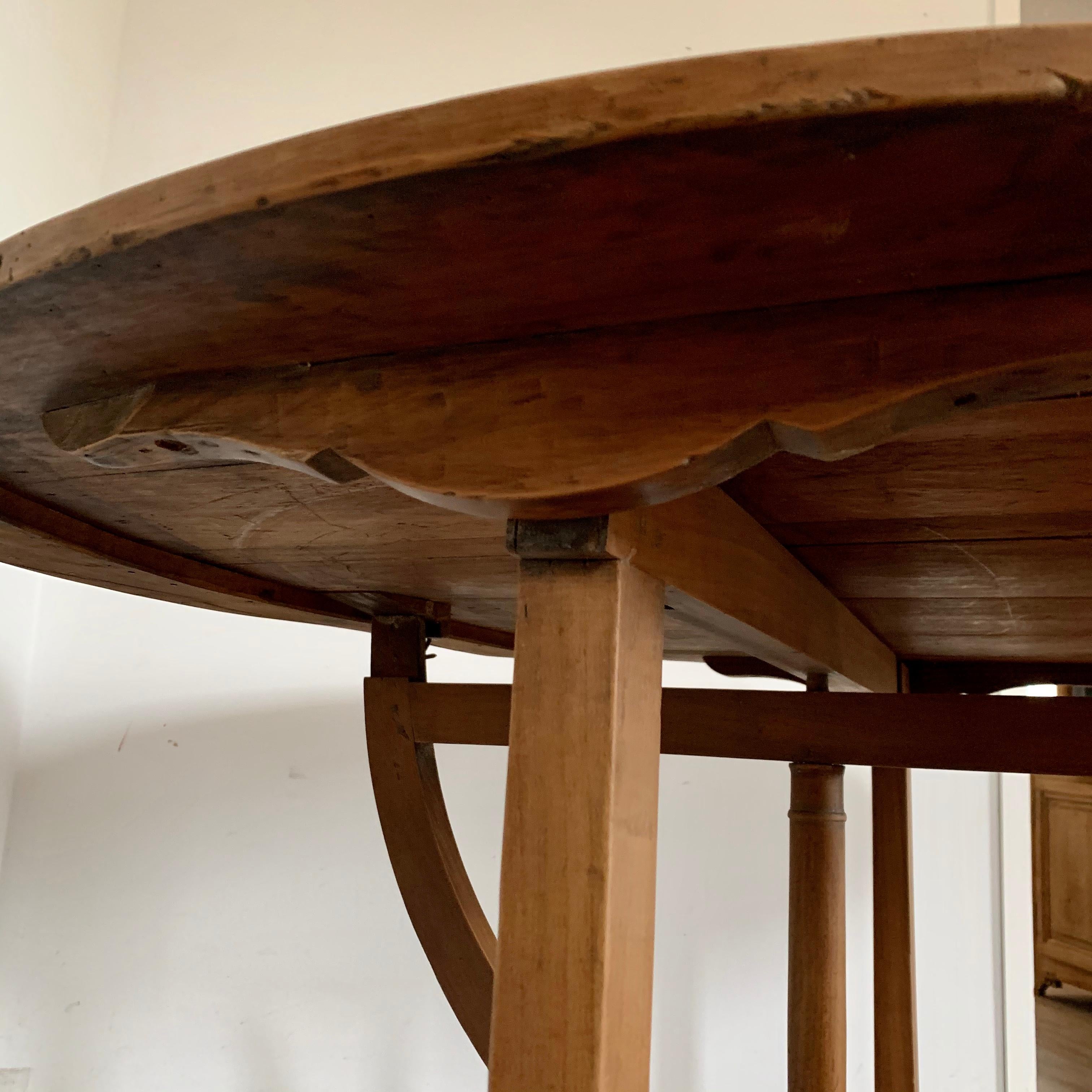 French Provincial French Tilt-top Wine Tasting Table, 19th Century