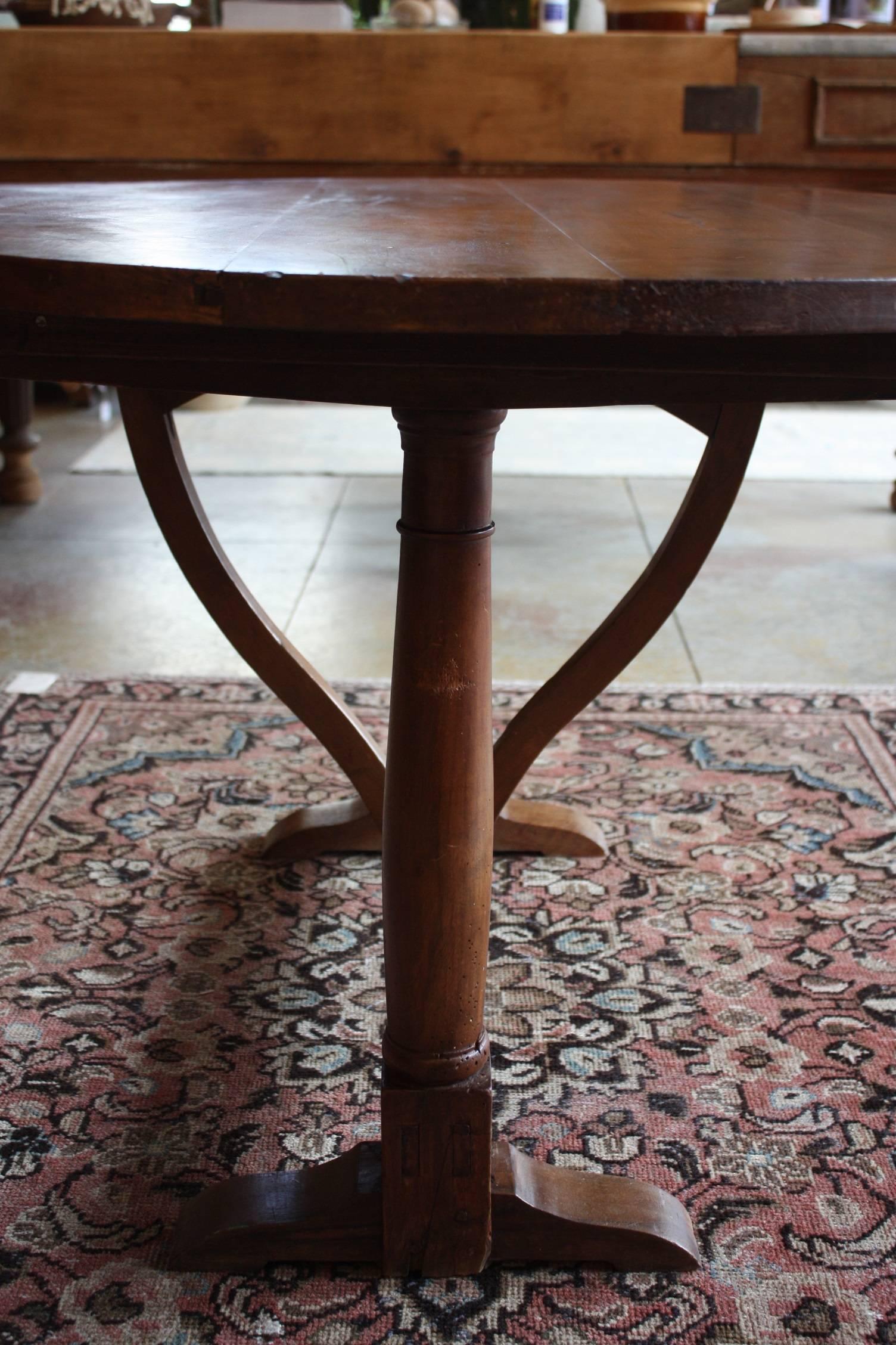 French Tilt-Top Wine Tasting Table In Good Condition In Fairhope, AL