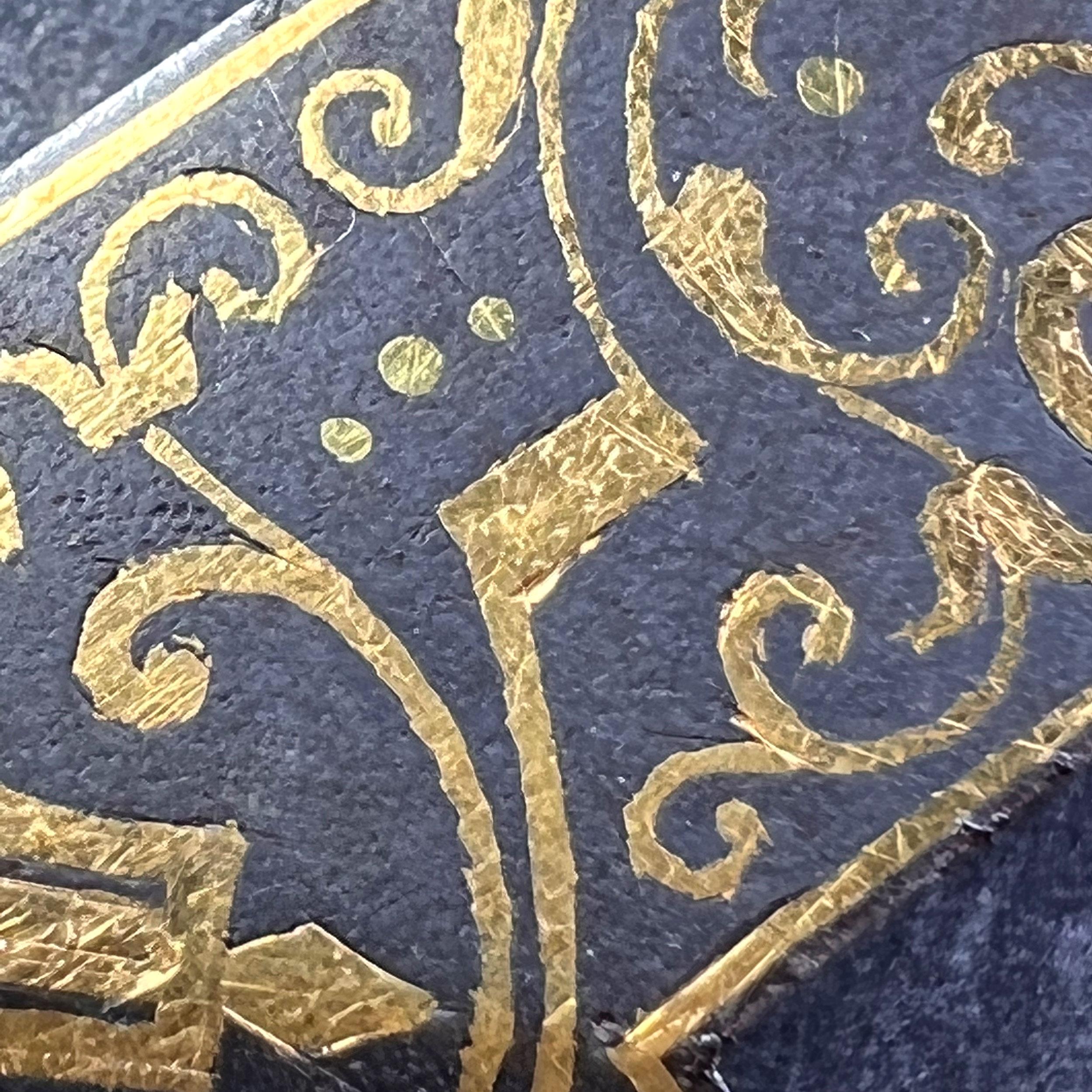 Boucle de ceinture Tissot française en or jaune 18 carats et acier de Damascène en vente 13