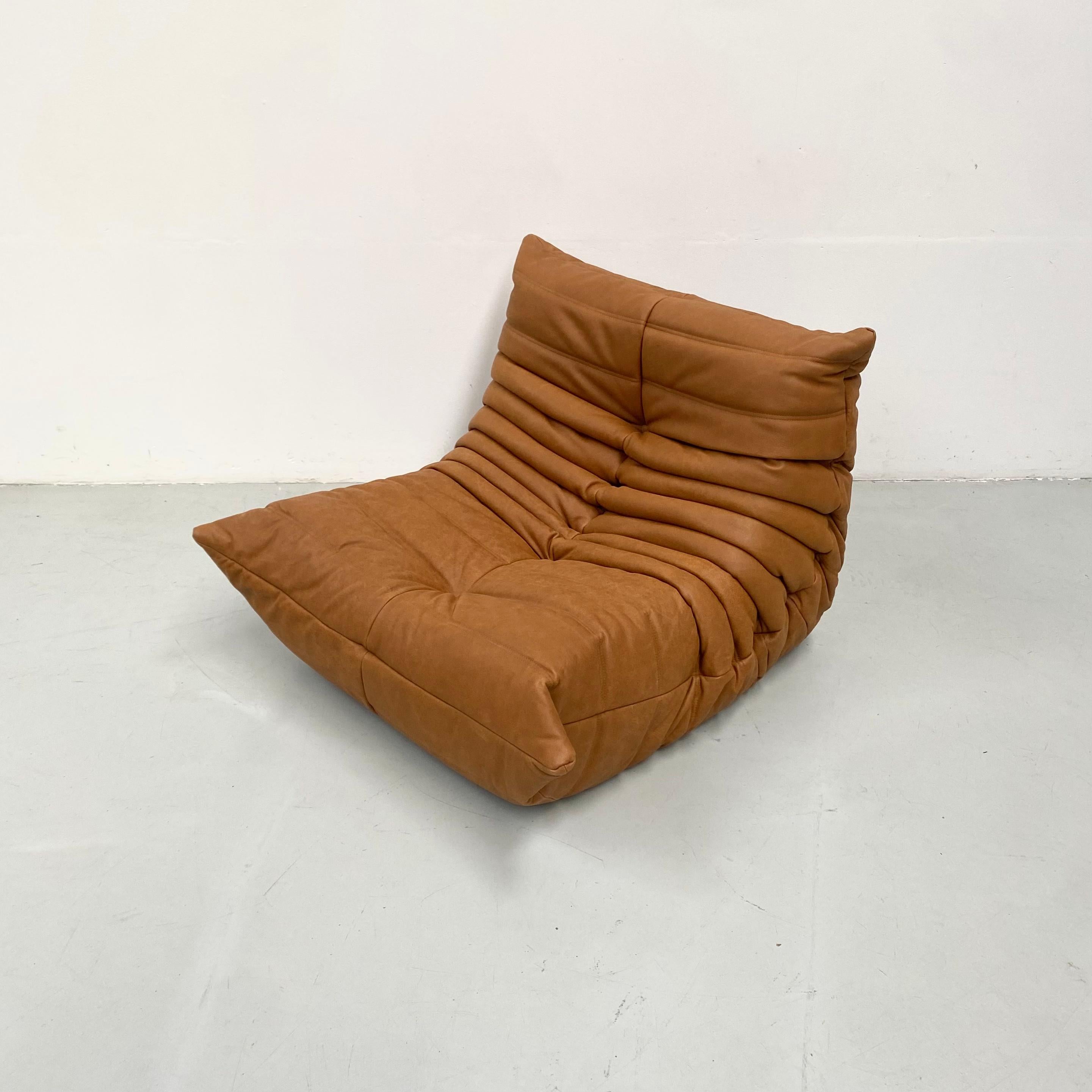 Chaise Togo française en cuir cognac de Michel Ducaroy pour Ligne Roset, 1970 1