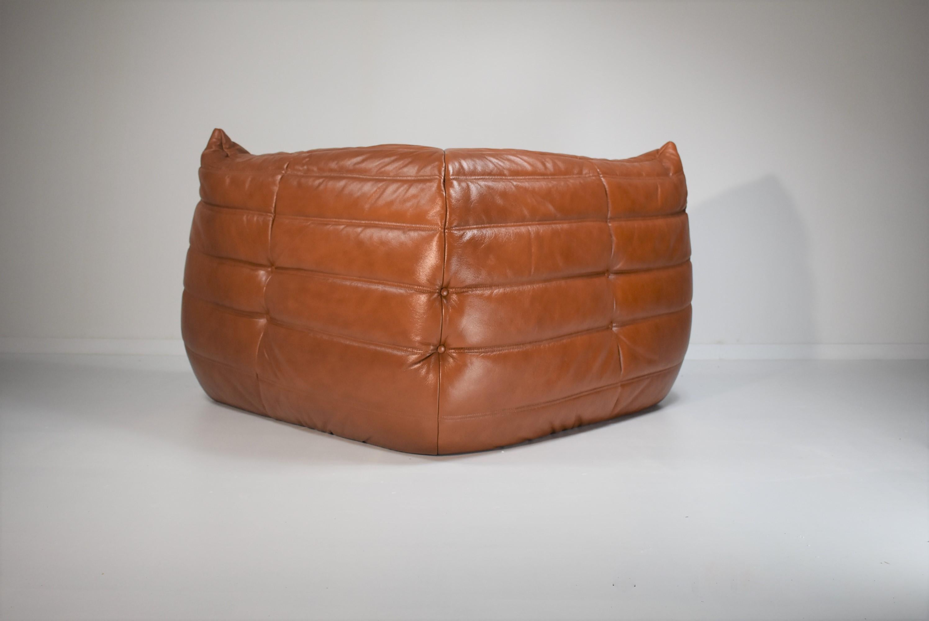 Fin du 20e siècle Siège d'angle Togo français en cuir marron/orange, Michel Ducaroy pour Ligne Roset en vente