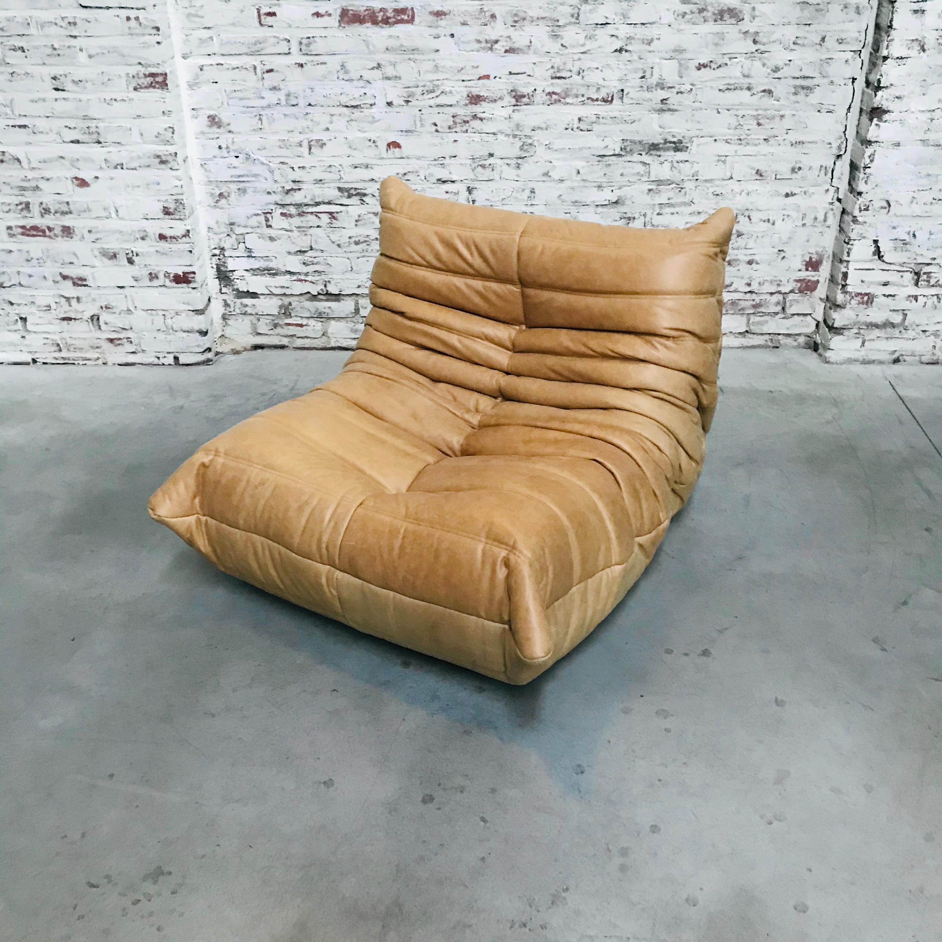 Mid-Century Modern Fauteuil de salon Togo français en cuir camel de Michel Ducaroy pour Ligne Roset