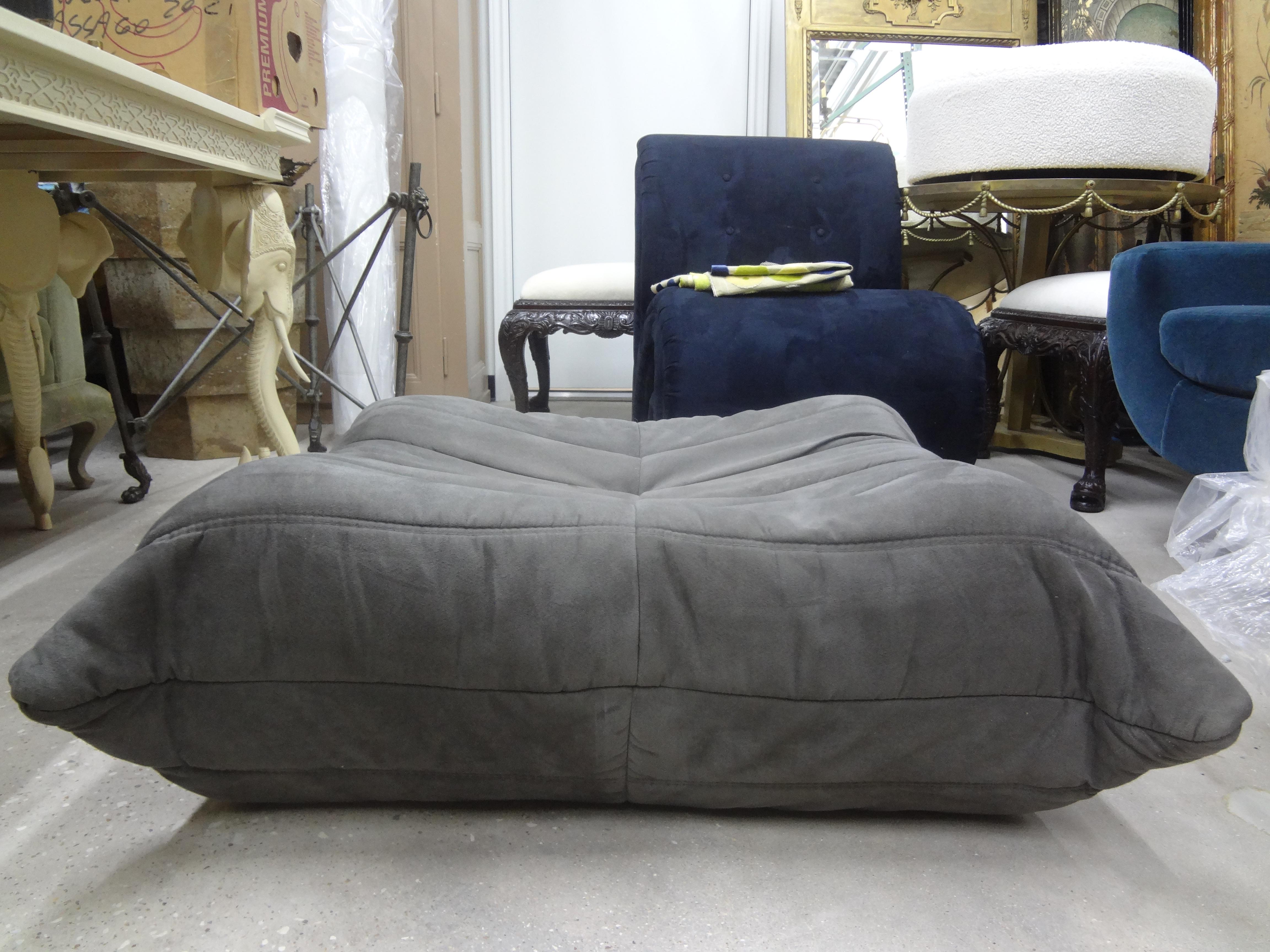 French Togo Ottoman Attributed to Michel Ducaroy for Ligne Roset In Good Condition In Houston, TX