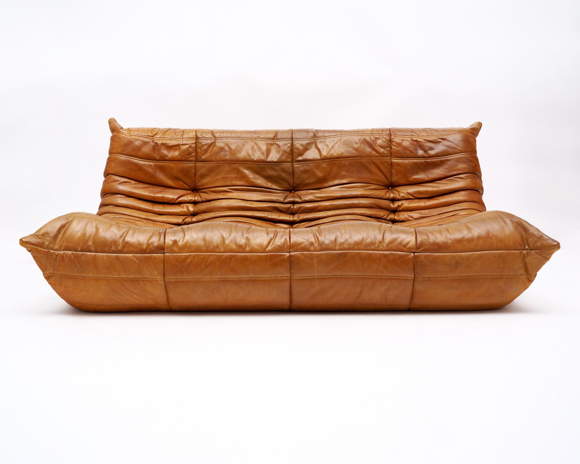 Französisches Togo-Sofa von Ligne Roset (21. Jahrhundert und zeitgenössisch) im Angebot