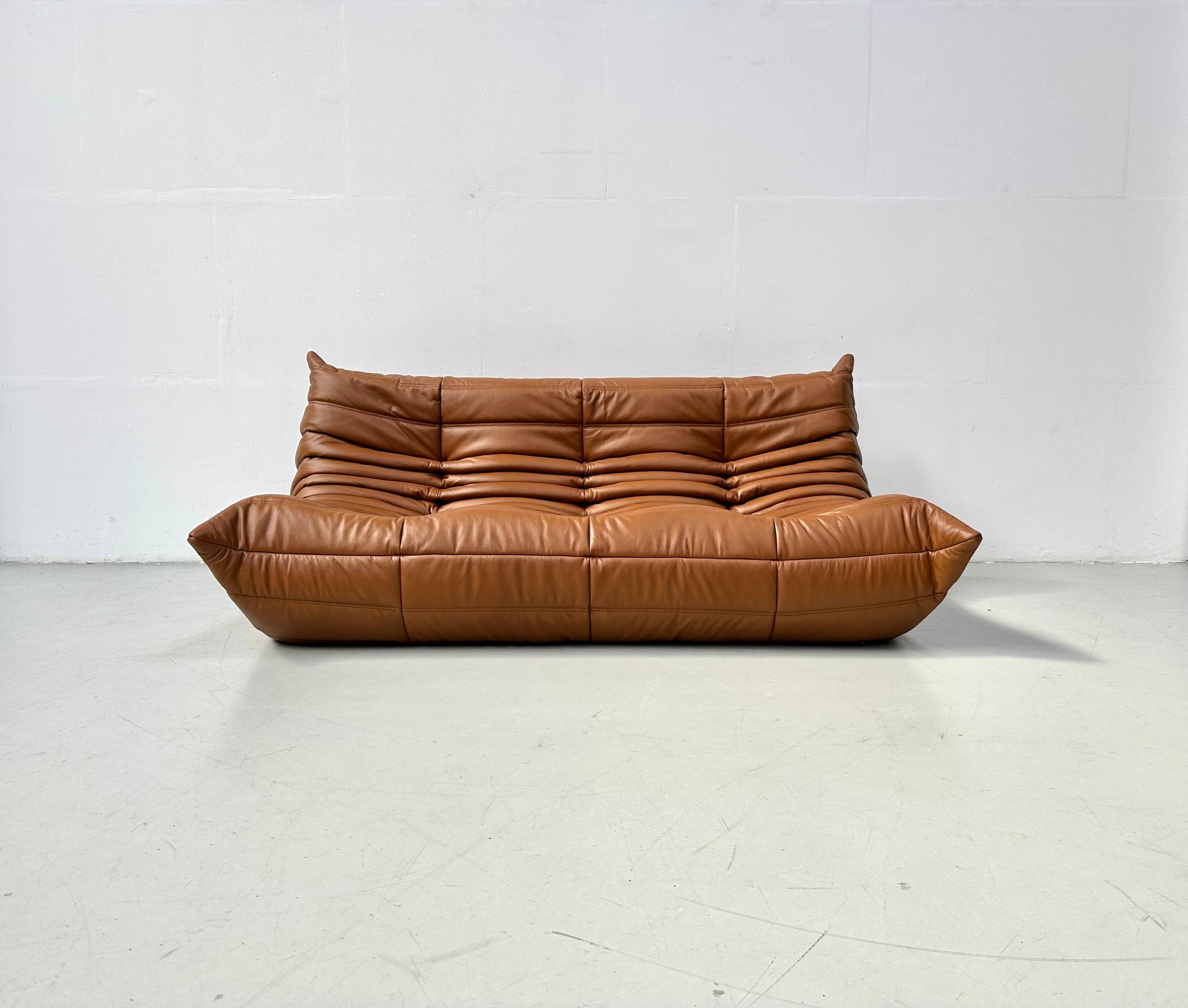 French Togo Sofa in Cognac Leather by Michel Ducaroy for Ligne Roset. 5