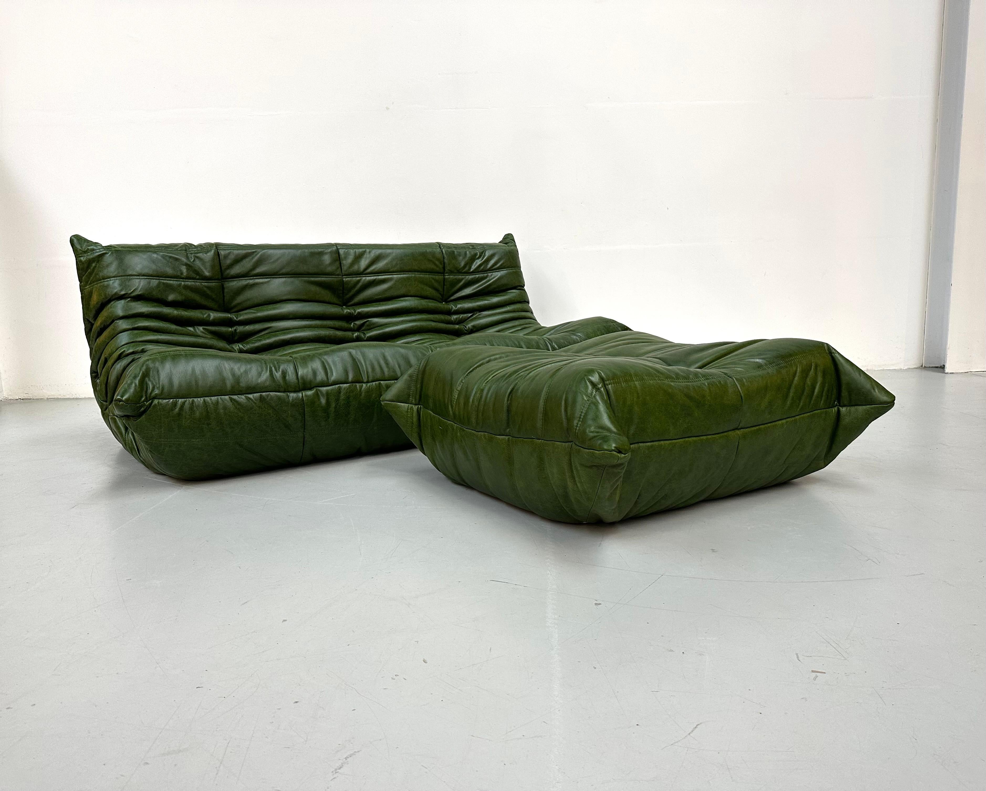 French Togo Sofa with Ottoman in Green Leather by M.Ducaroy for Ligne Roset. 2