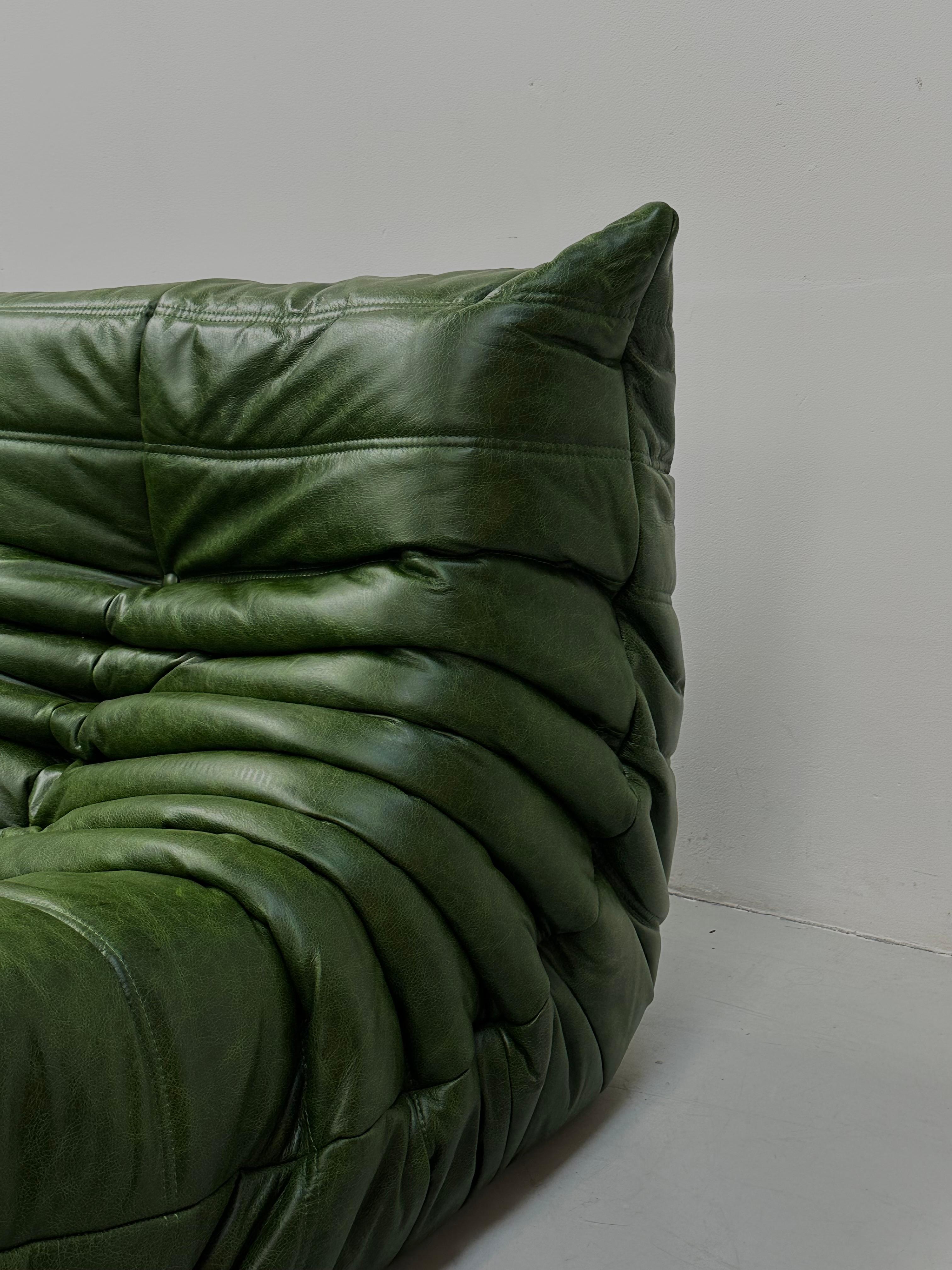 French Togo Sofa with Ottoman in Green Leather by M.Ducaroy for Ligne Roset. In Excellent Condition In Eindhoven, Noord Brabant