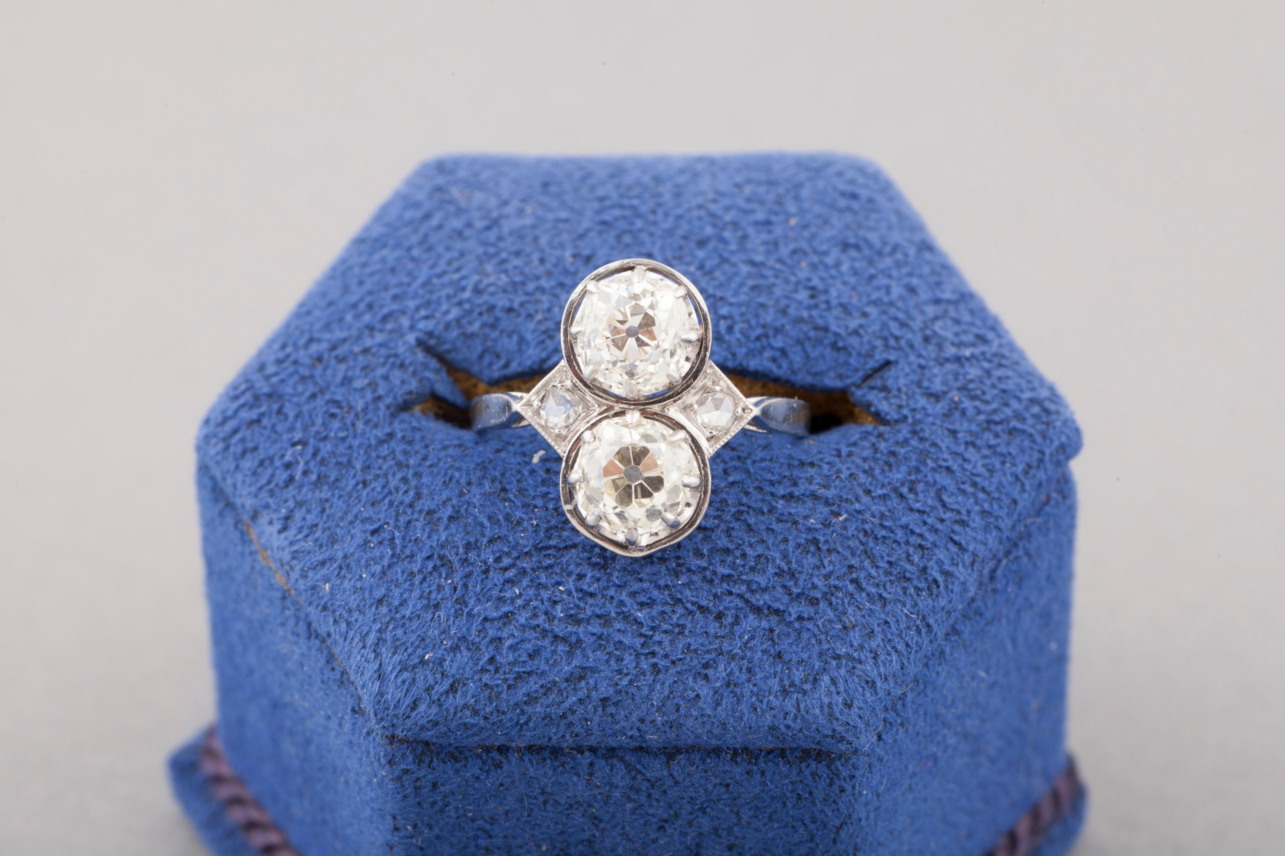 French Toi et Moi Diamonds Antique Ring In Good Condition In Saint-Ouen, FR