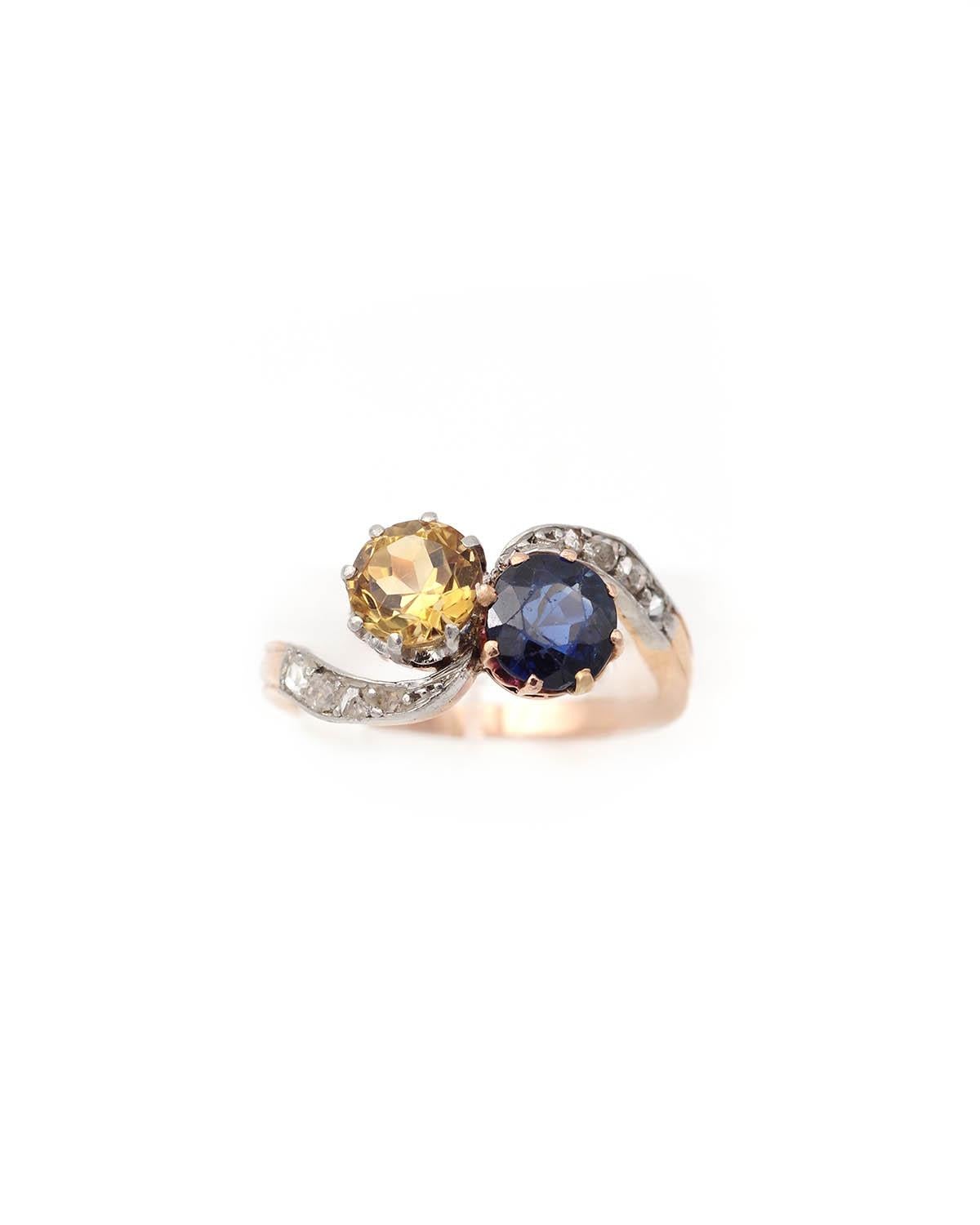 Round Cut French Toi et Moi sapphire and citrine ring, natural sapphire: 0.90 ct For Sale