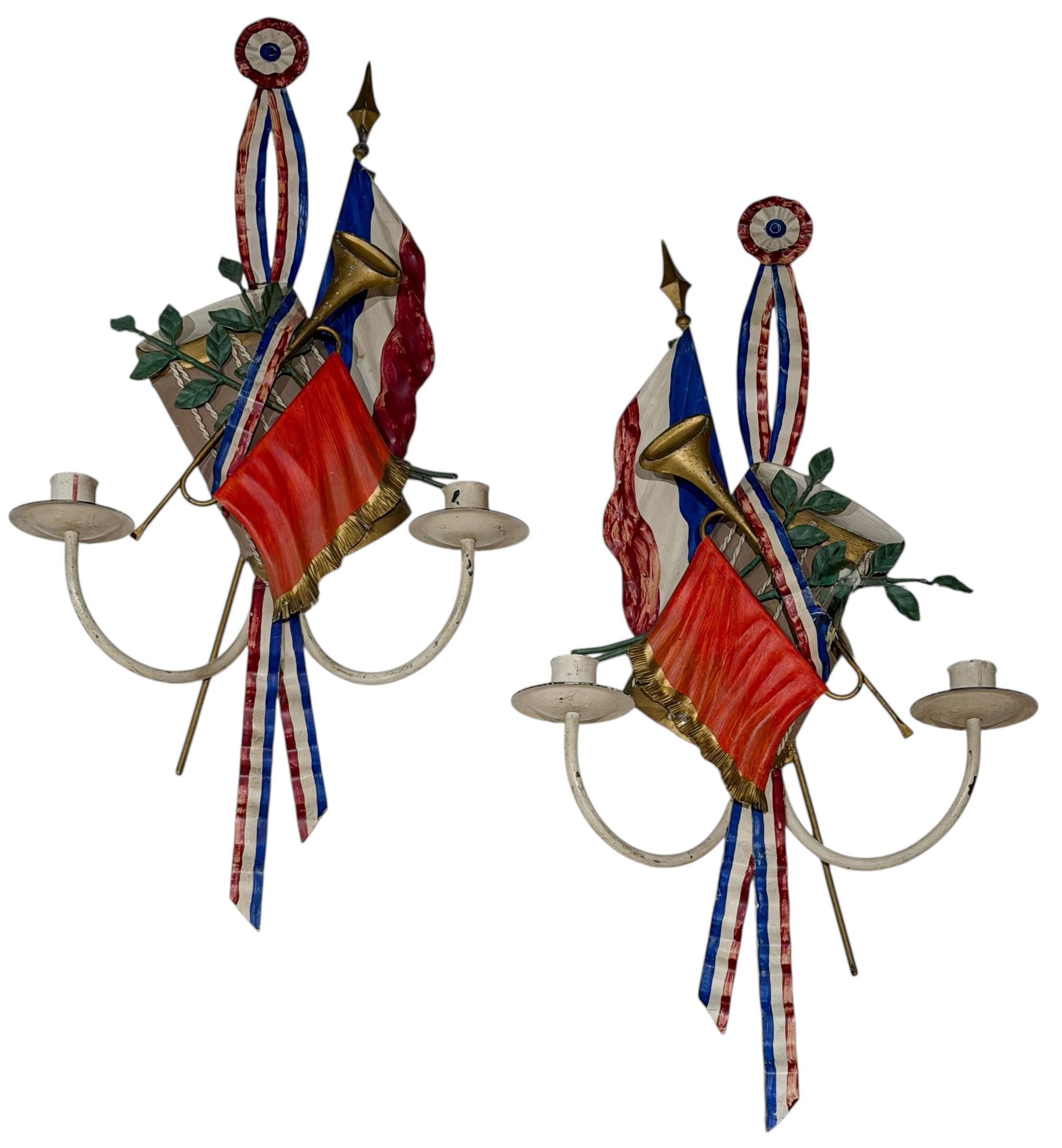 Französische Tole und Eisen Wandleuchter im Angebot 1