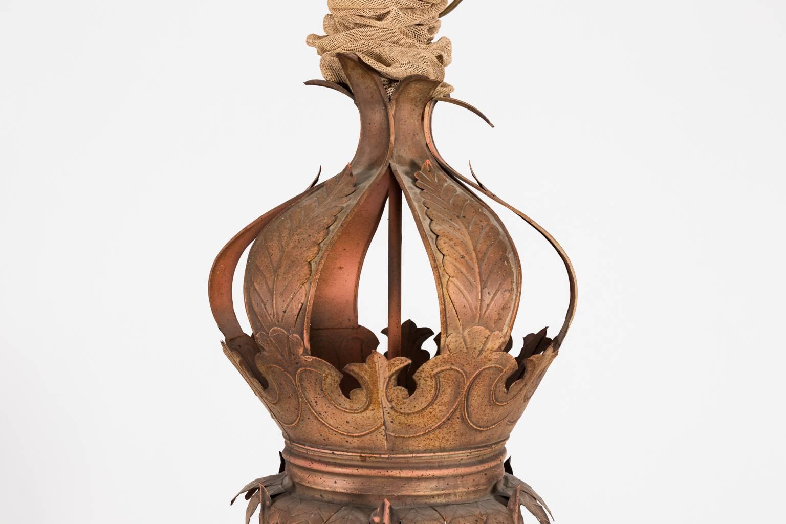 French Tole Lantern In Good Condition In Stamford, CT