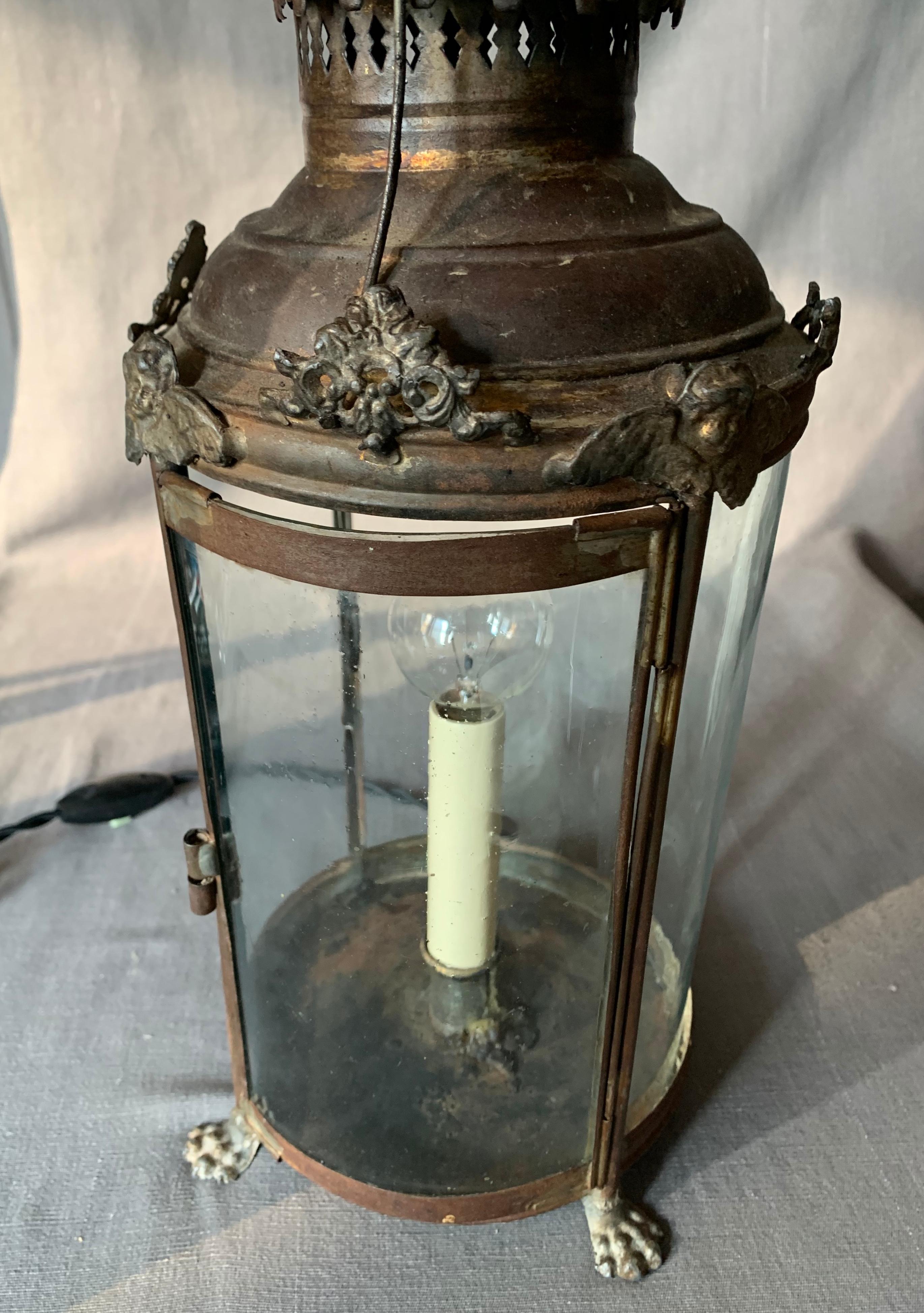 Métal Lampe à lanterne en tôle française  en vente