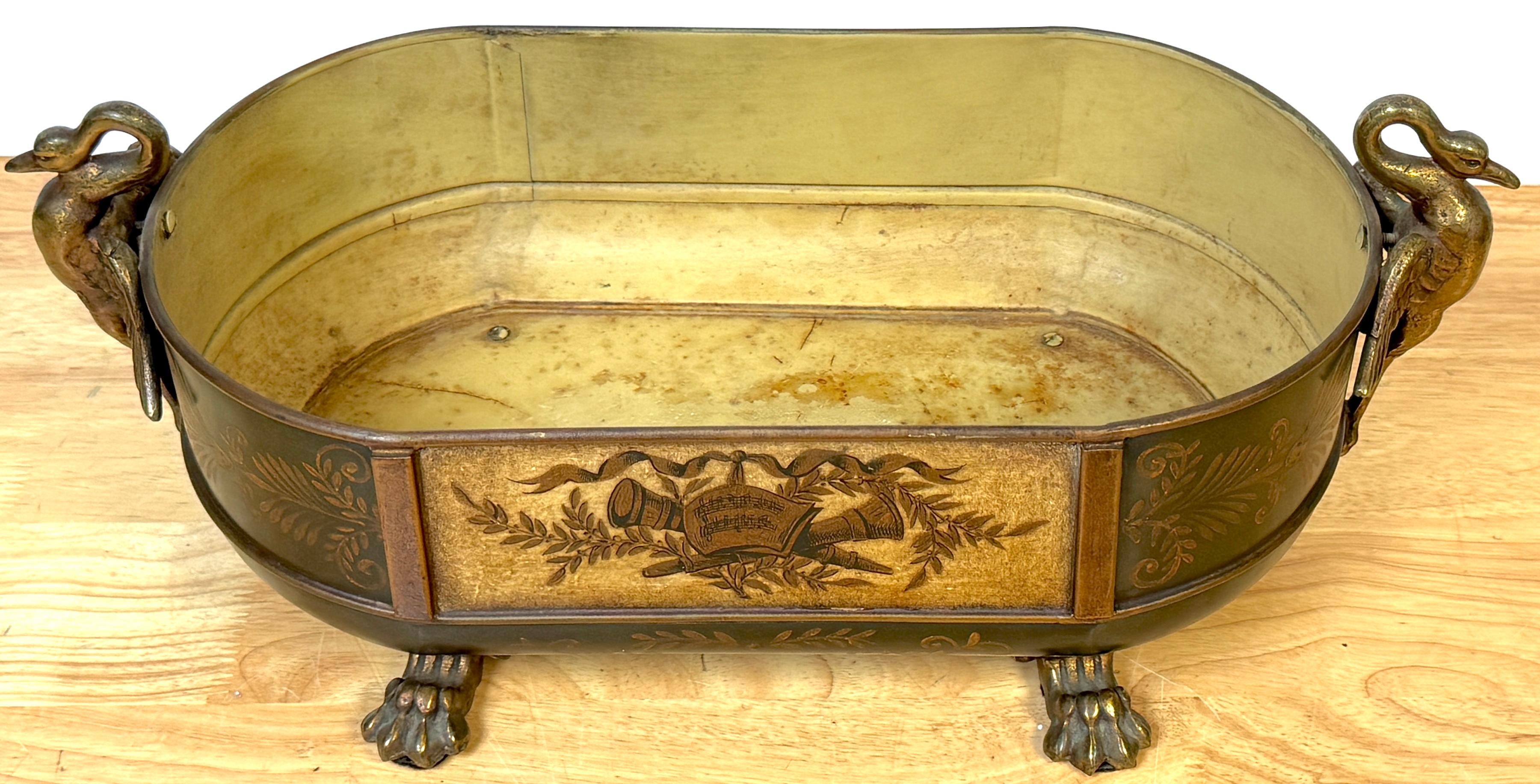 Tolo francese Luigi XVI  Fioriera policroma in stile neoclassico, Plummer Ltd, NY in vendita 5