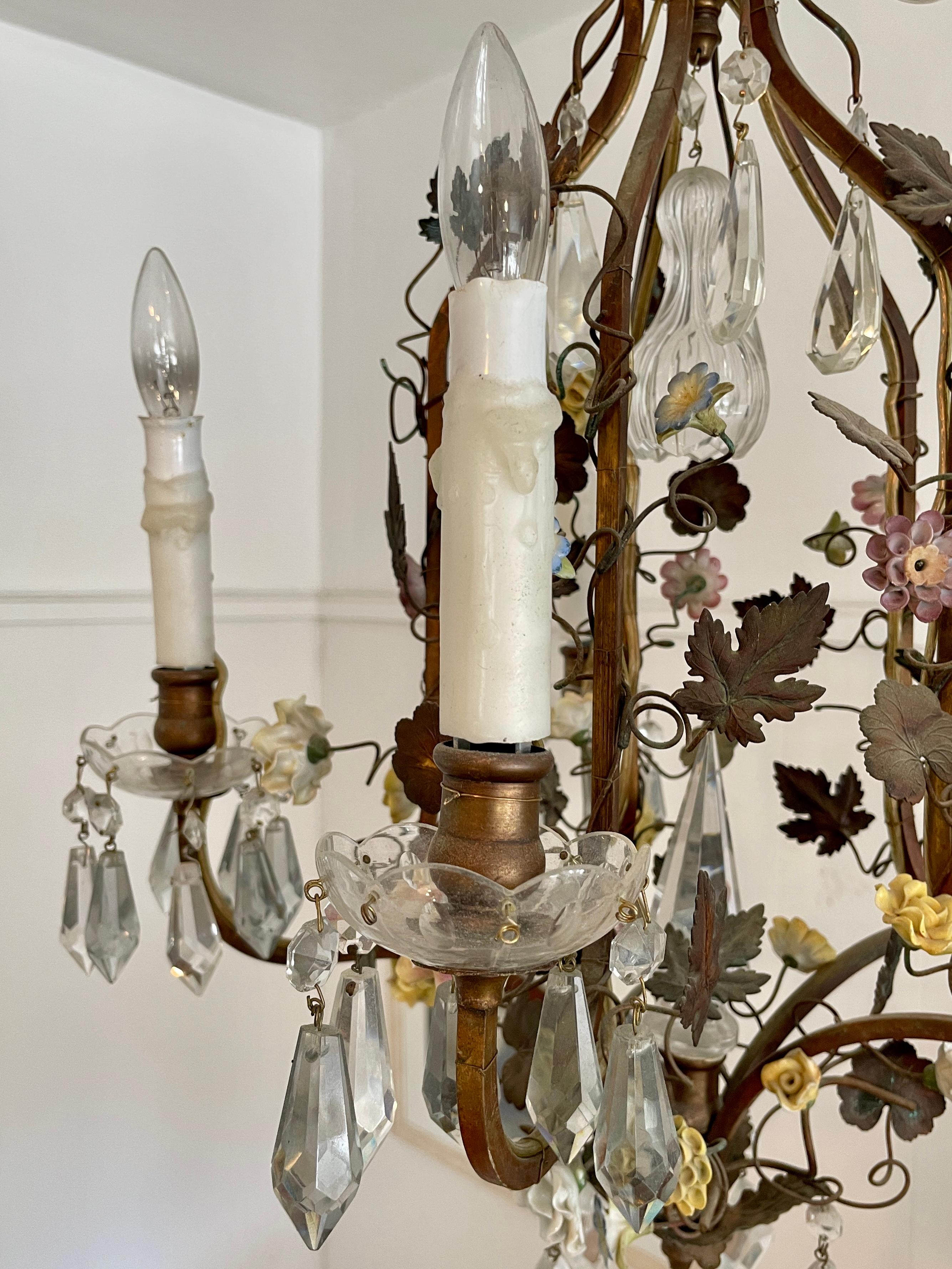 French Tole with Porcelain Flower Details Chandelier For Sale 4