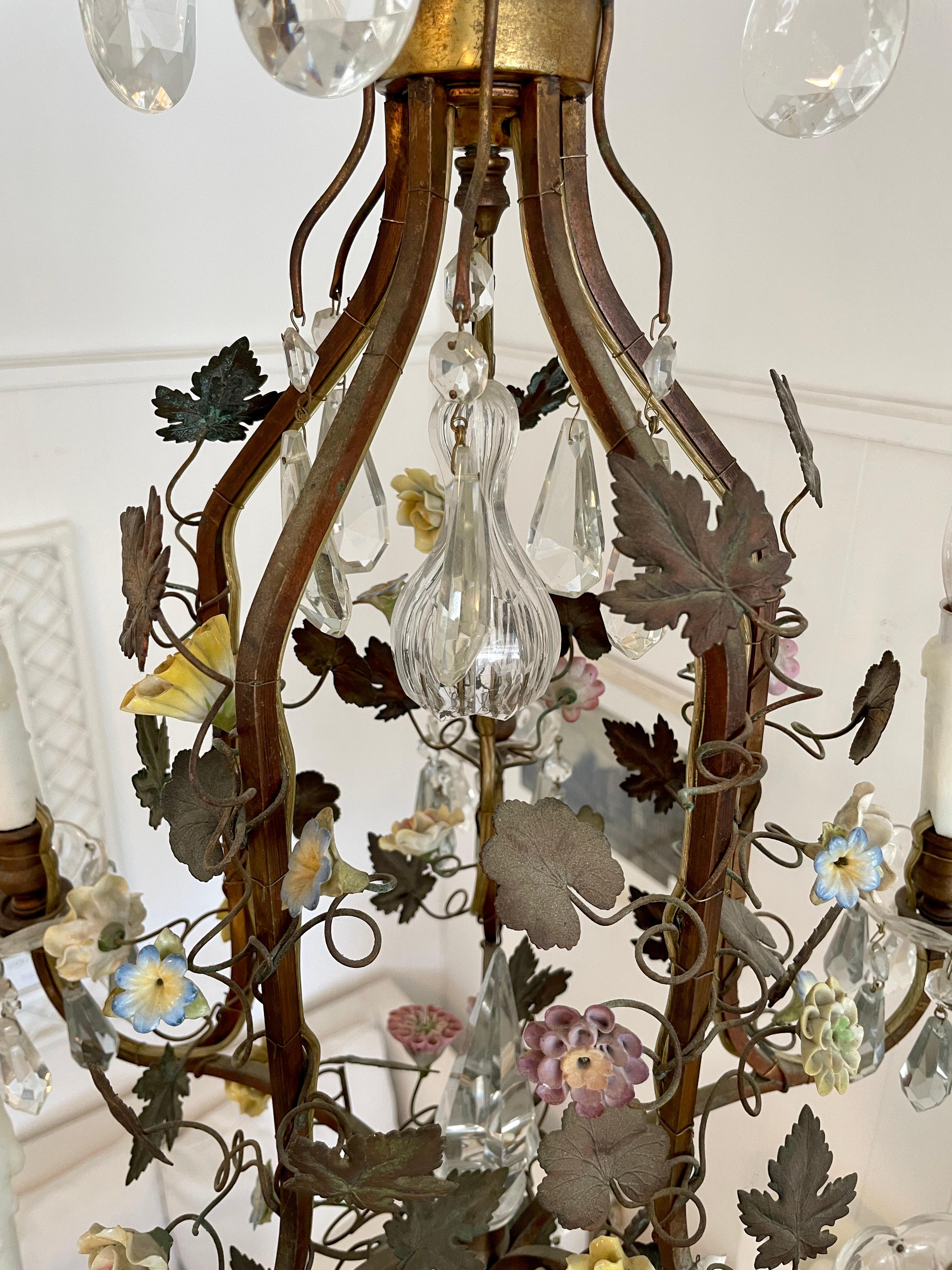French Tole with Porcelain Flower Details Chandelier For Sale 1