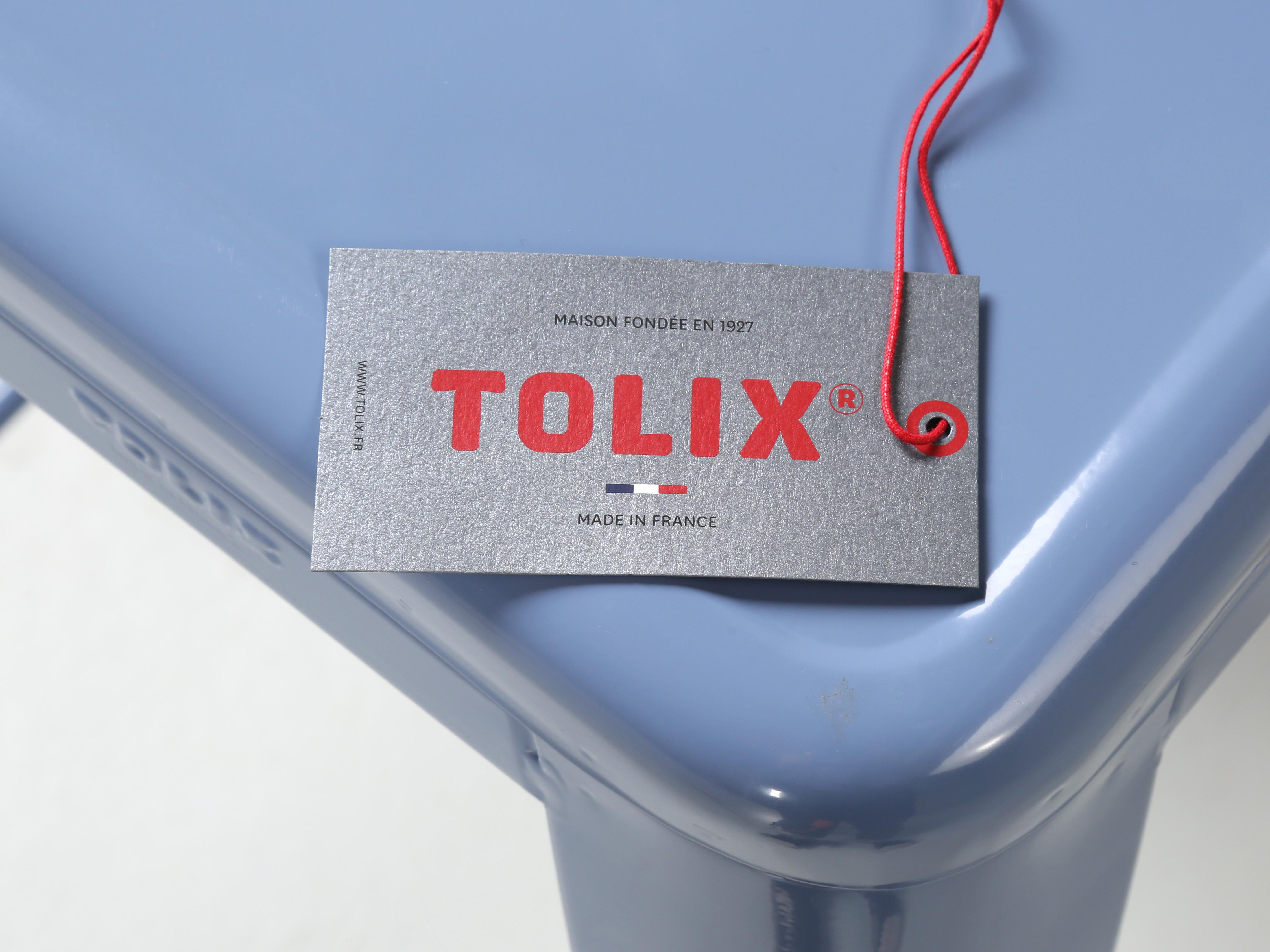 Stapelbare Tolix-Schminktischhocker aus Stahl, in verschiedenen Farben erhältlich im Angebot 2