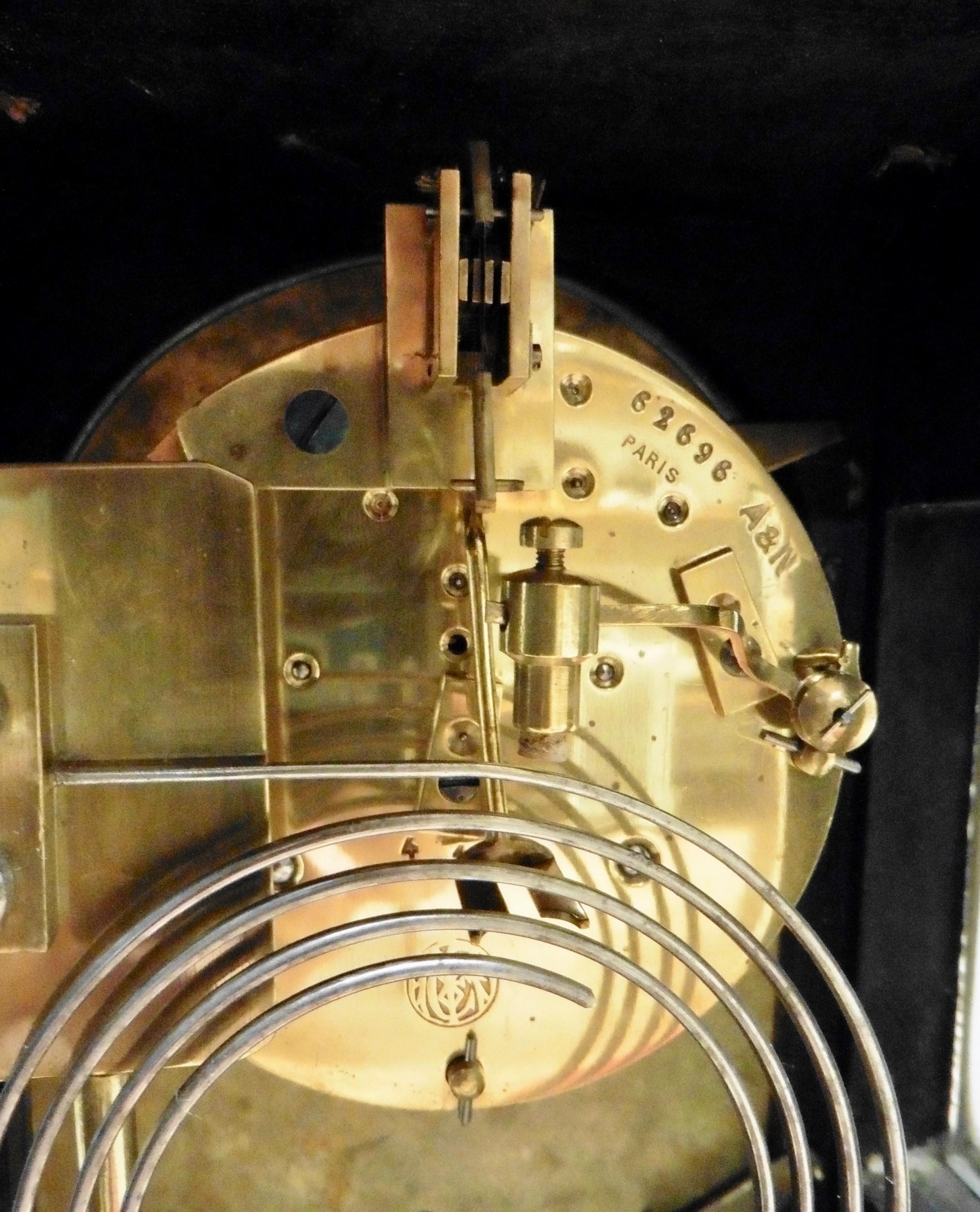 Reloj Boulle de carey francés de Thuret, París en venta 1