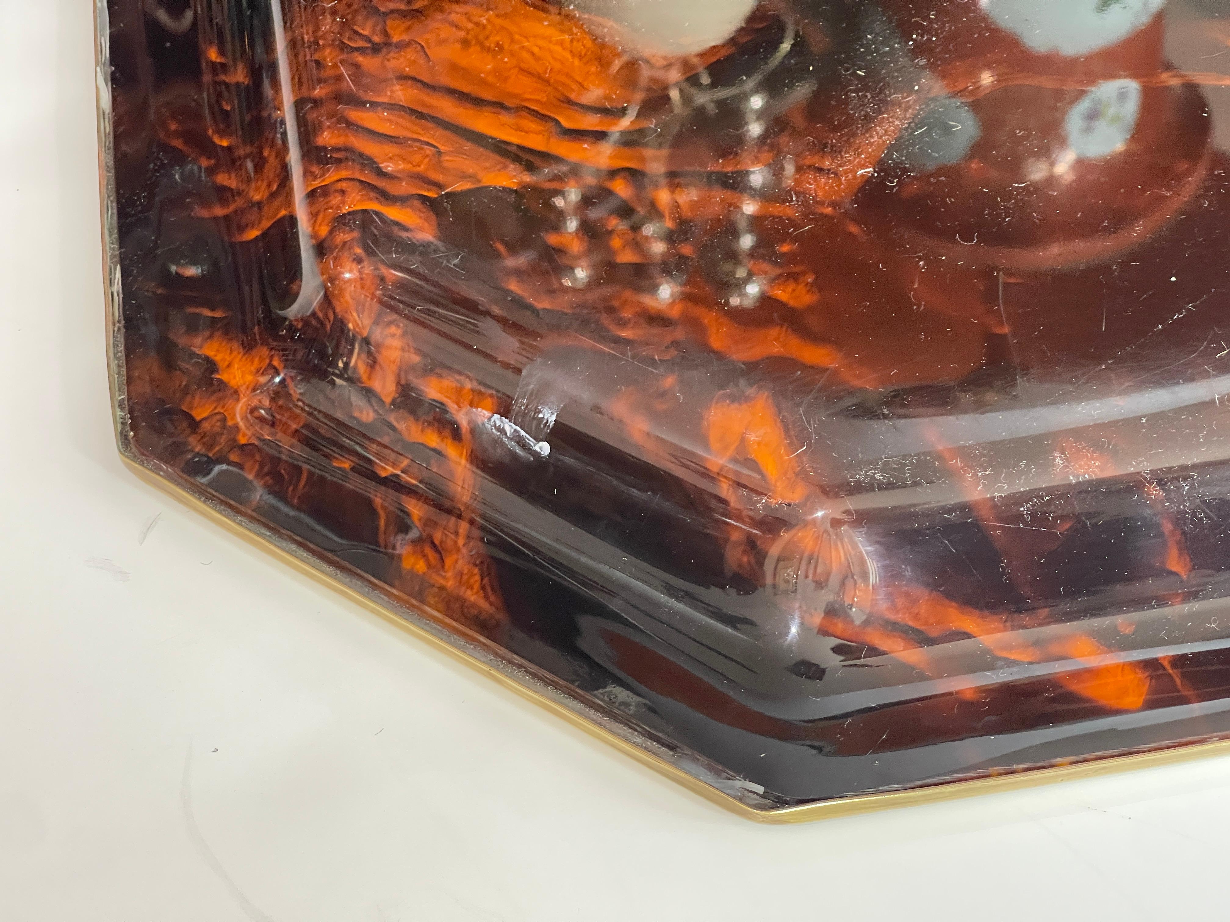 French Tortoiseshell Lucite & Brass Large Octagon Serving Tray, 1970s en venta 7