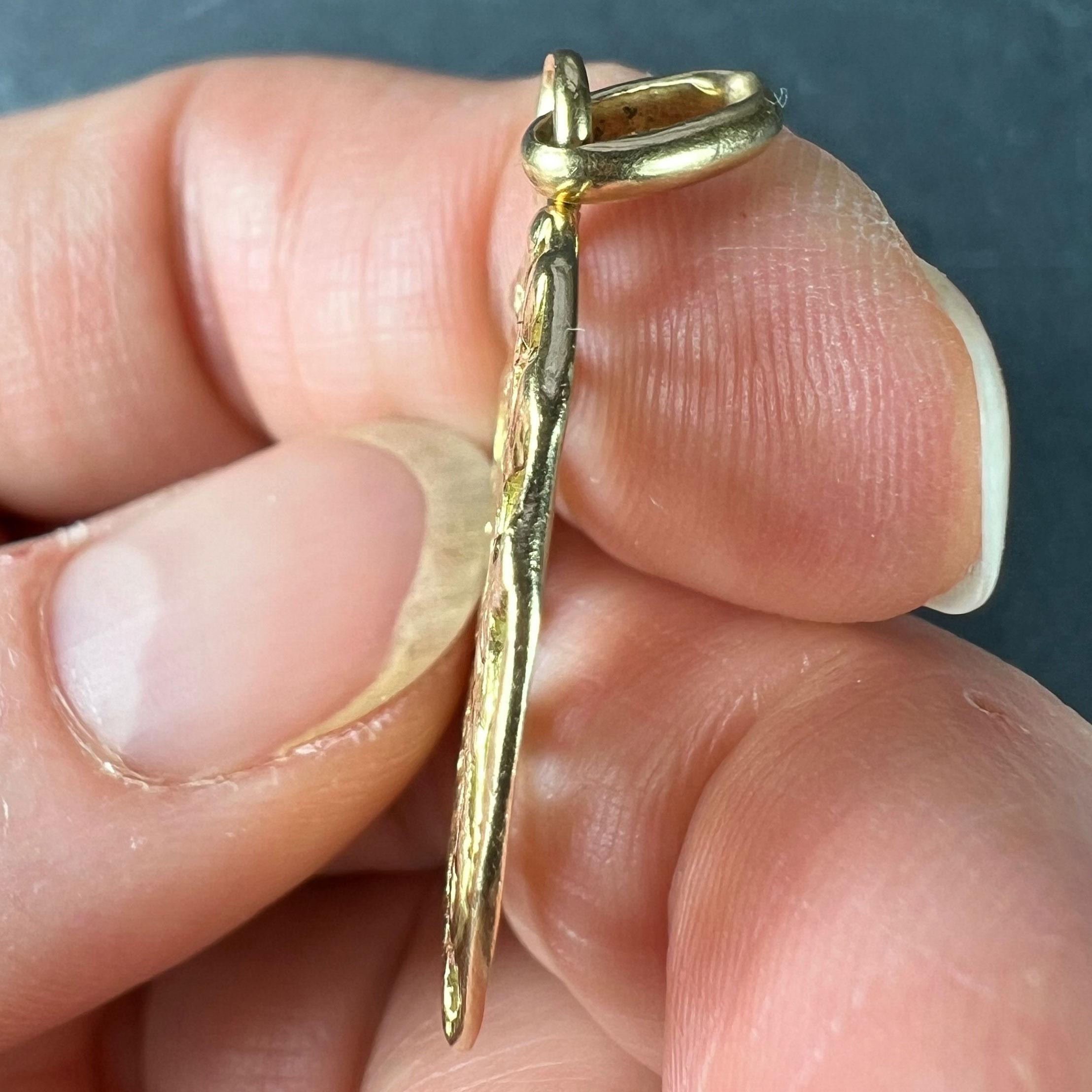 French Toujours Love Mistletoe Ivy 18K Yellow Gold Charm Pendant 4