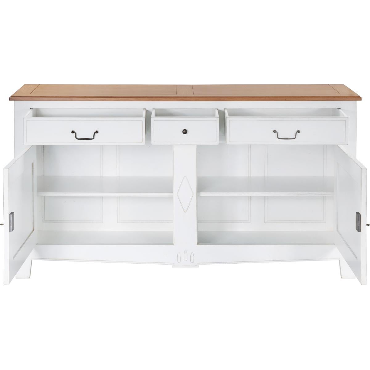 Dieses 2-türige Sideboard ist eine handgefertigte und modernisierte Interpretation des französischen Directoire-Stils vom Ende des 18. Jahrhunderts. Diese Periode zeichnet sich durch ihre geraden, klassischen und zeitlosen Linien aus, oft mit Rauten