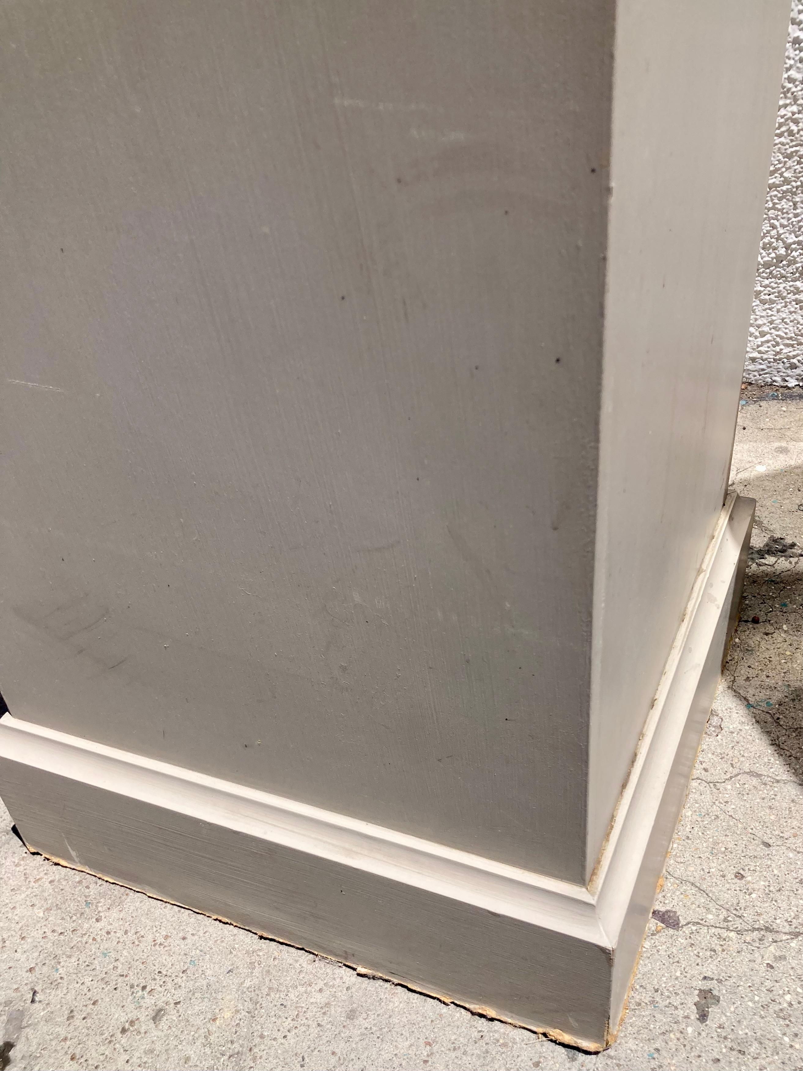 French Traditional Pedestals Paint Classic French Gray, a Pair For Sale 4